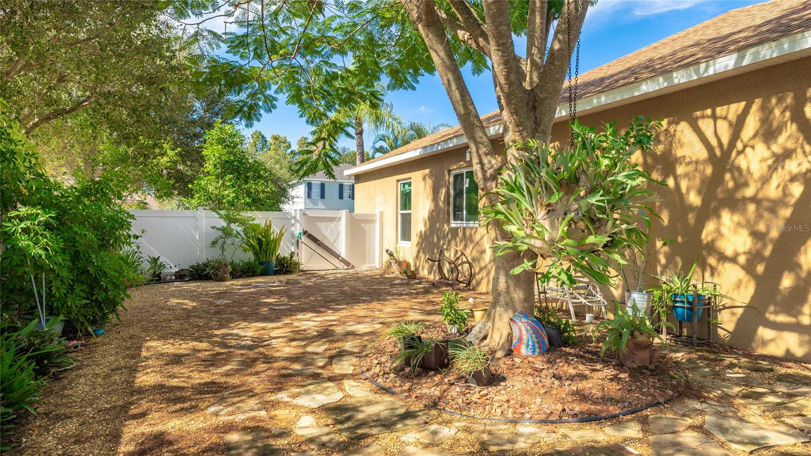 Image 36 of 50 For 6123 39th Court E