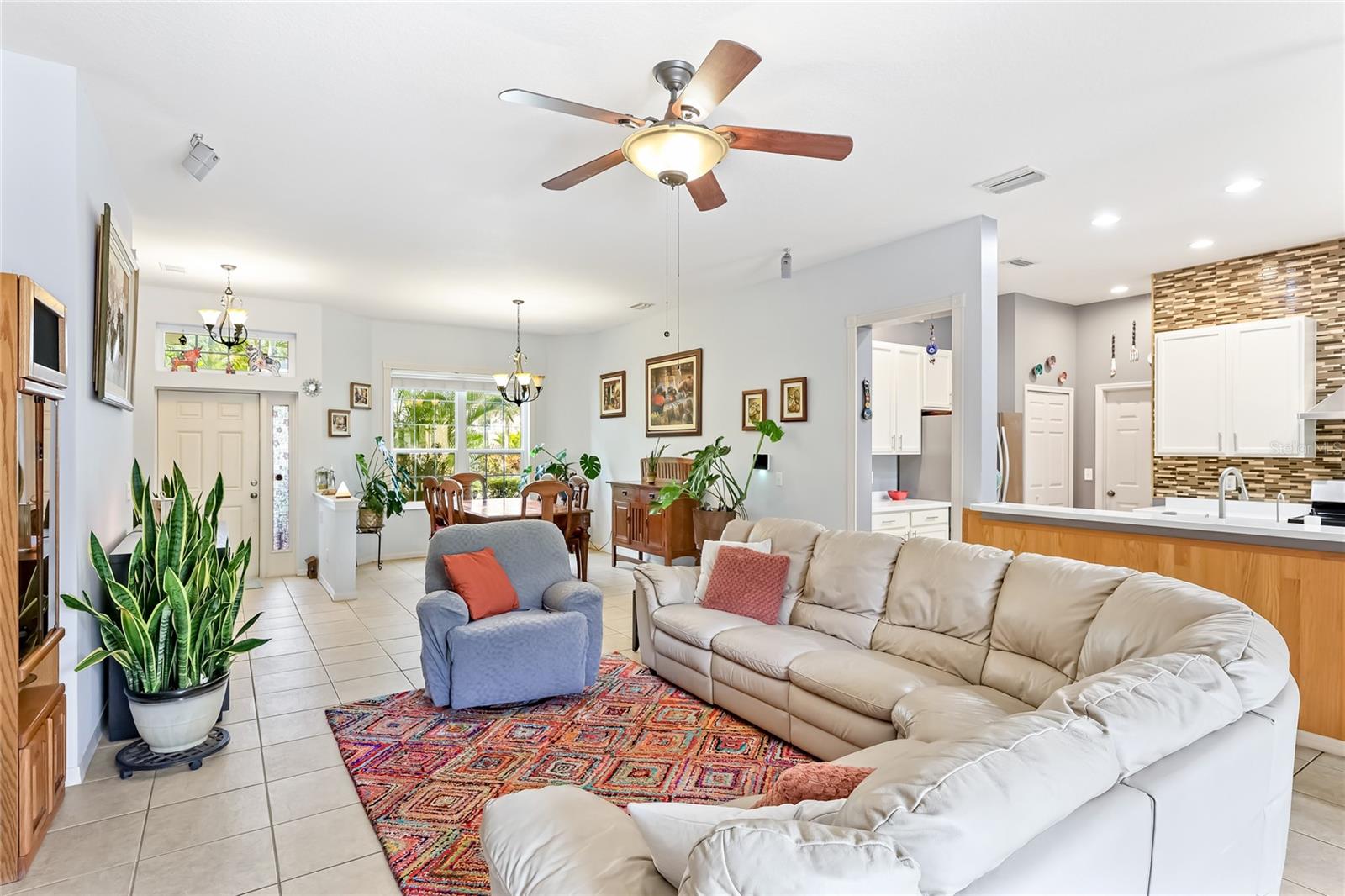 Image 8 of 50 For 6123 39th Court E