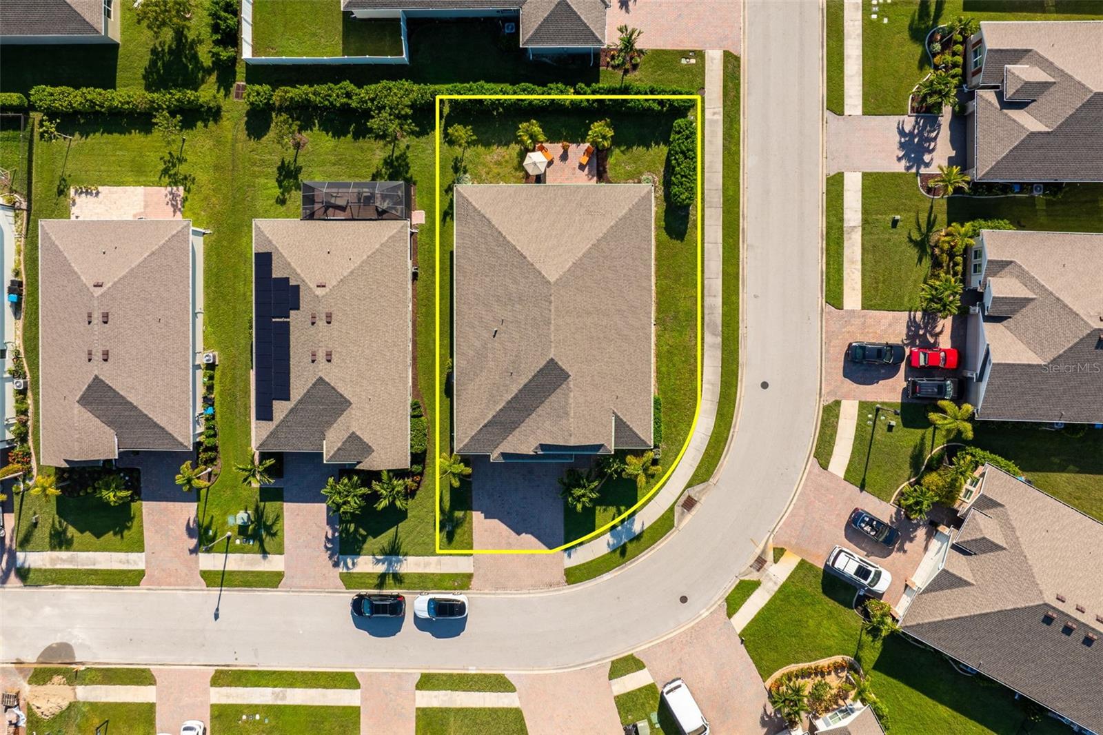 Image 41 of 52 For 3286 Baravaldo Circle