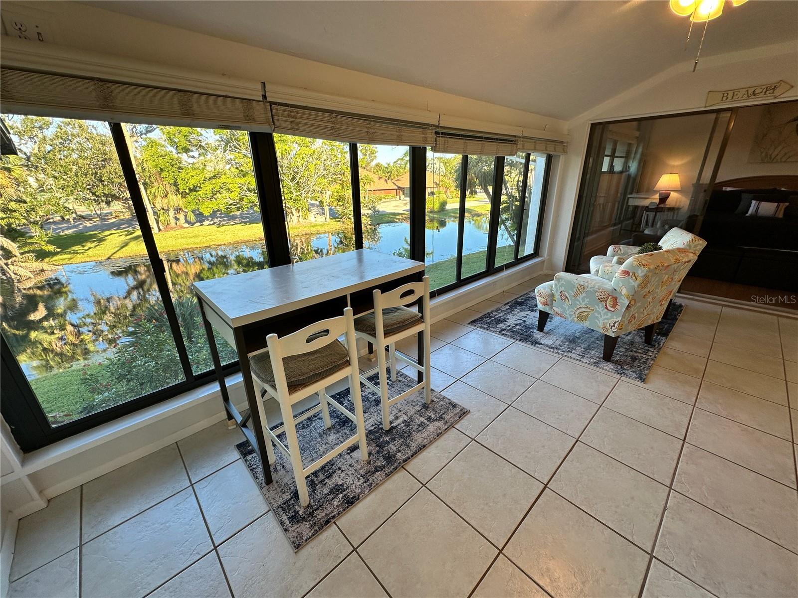 Image 20 of 37 For 4578 Red Maple Road 904