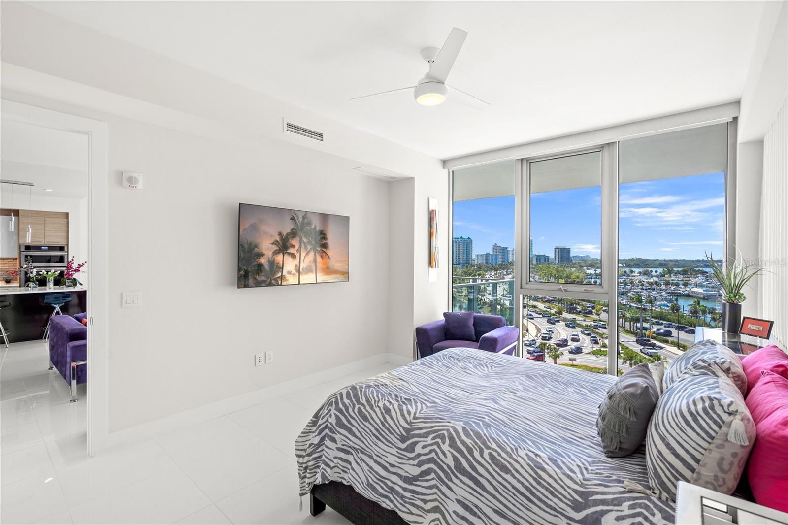 Image 18 of 34 For 1155 Gulfstream Avenue 708