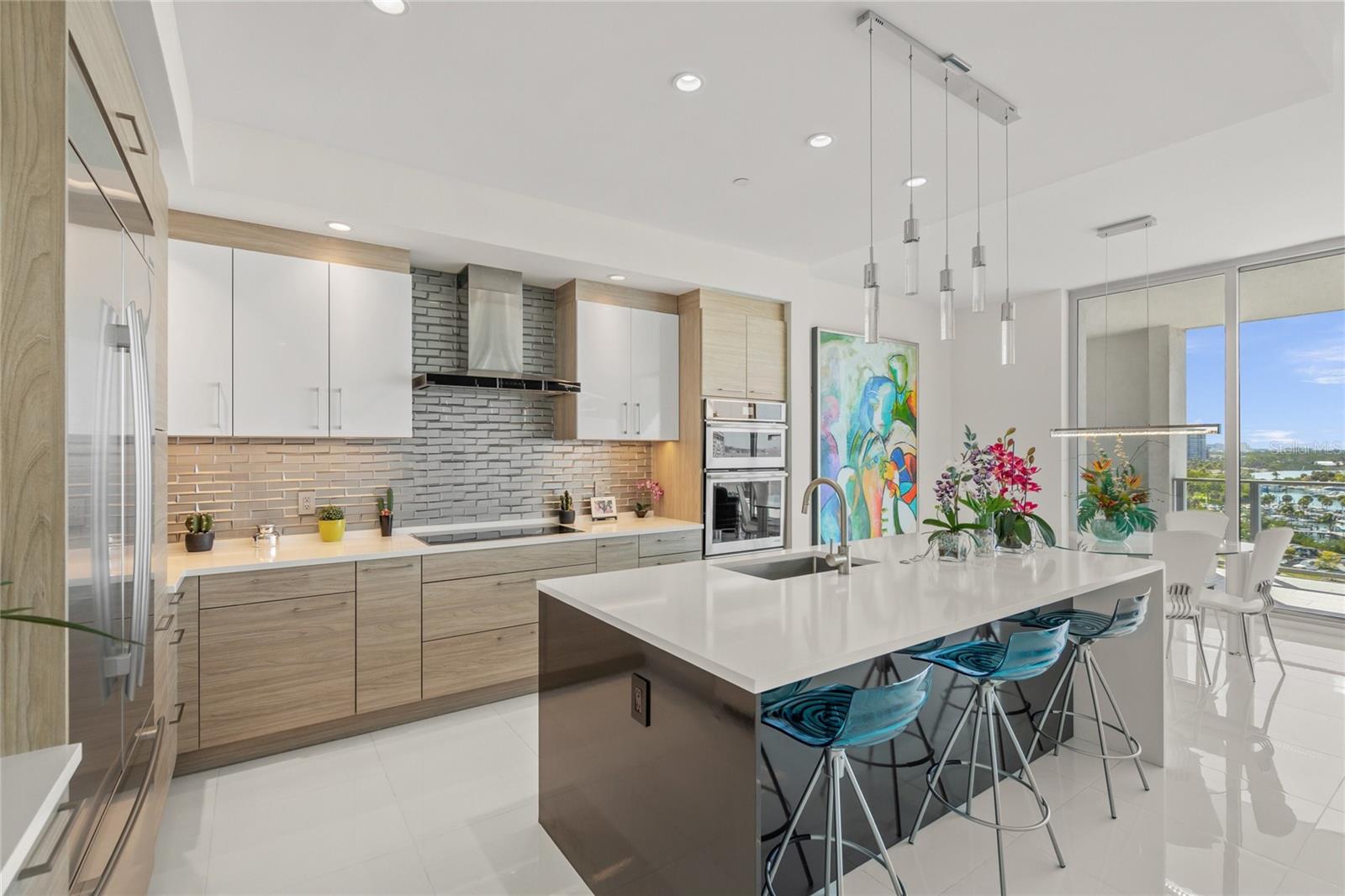Image 9 of 34 For 1155 Gulfstream Avenue 708