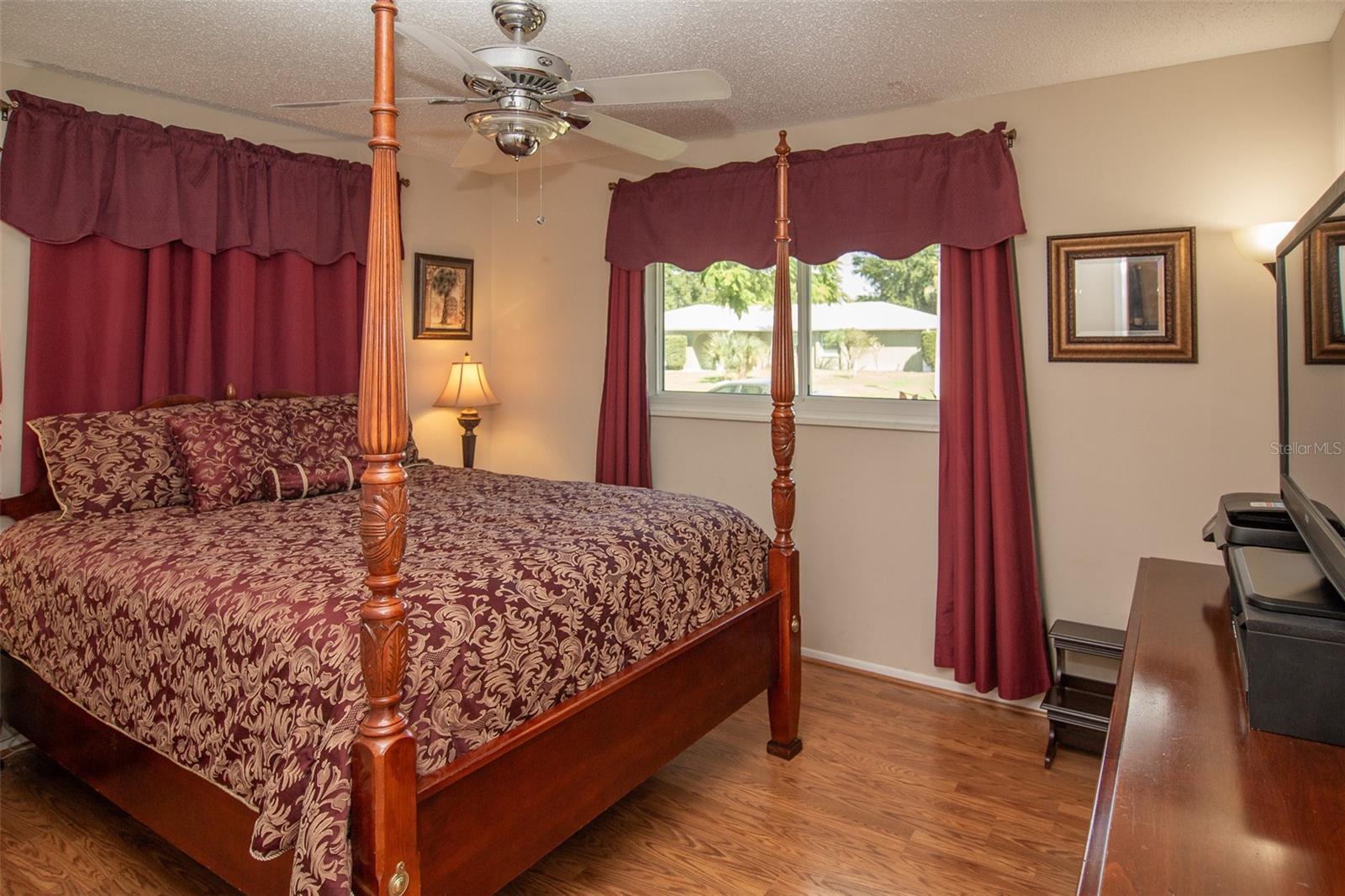 Image 16 of 29 For 2216 40th Street W