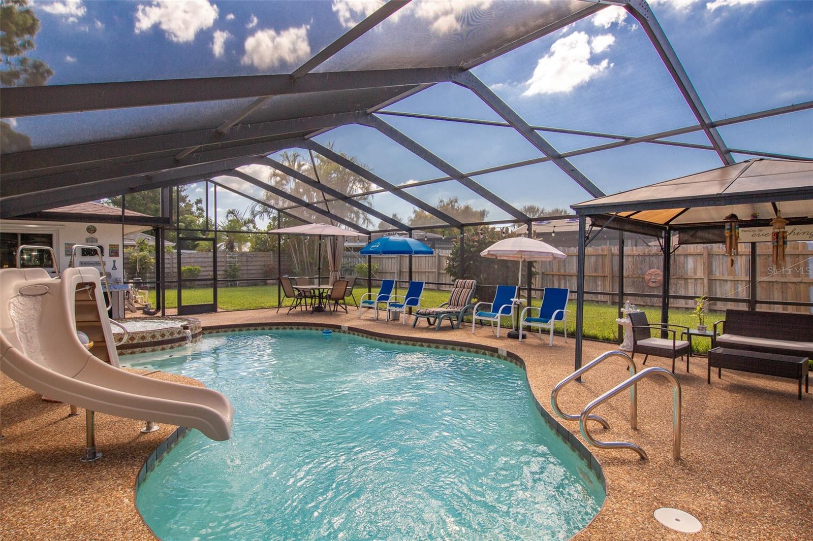 Image 19 of 29 For 2216 40th Street W