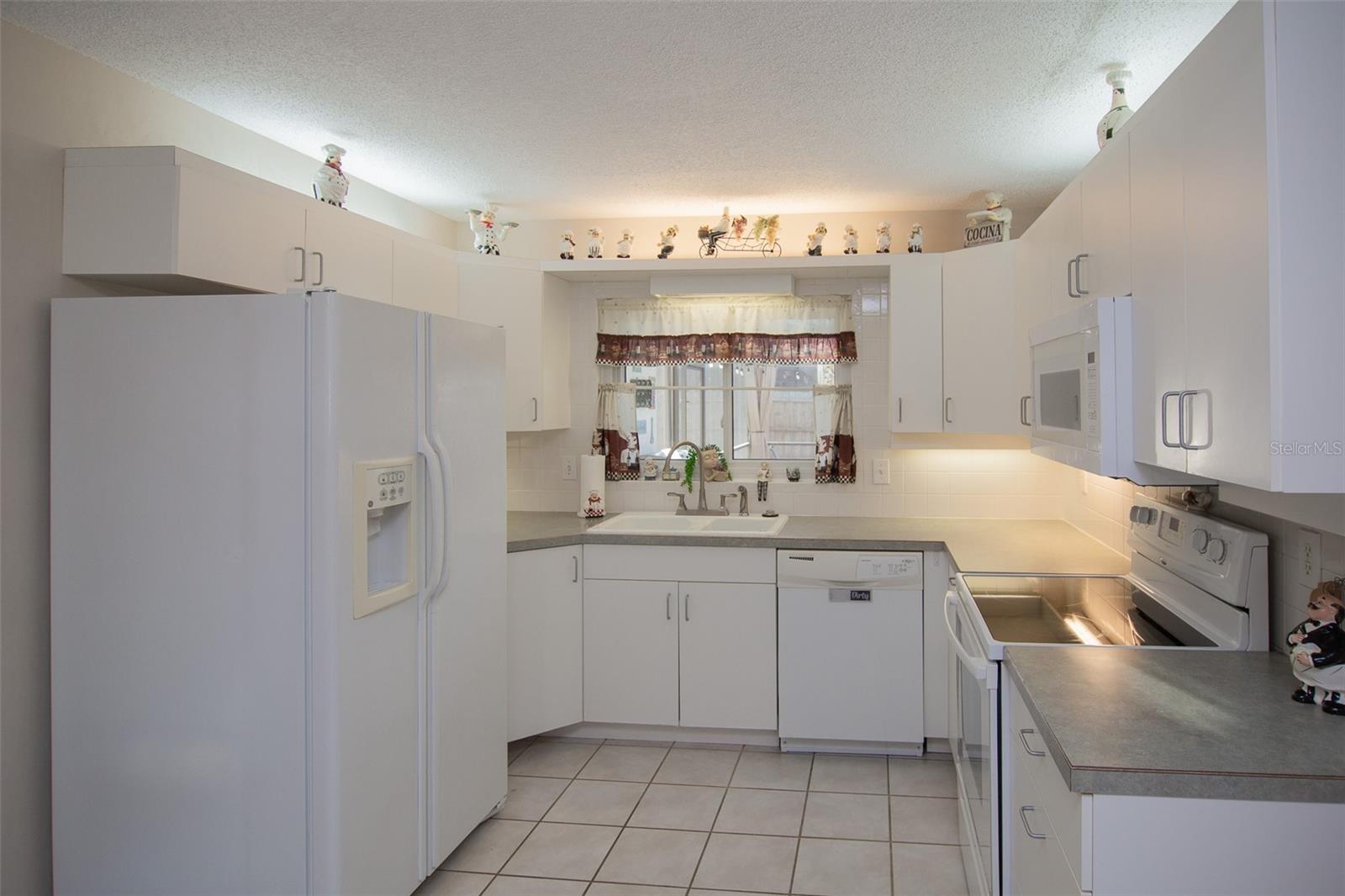 Image 6 of 29 For 2216 40th Street W