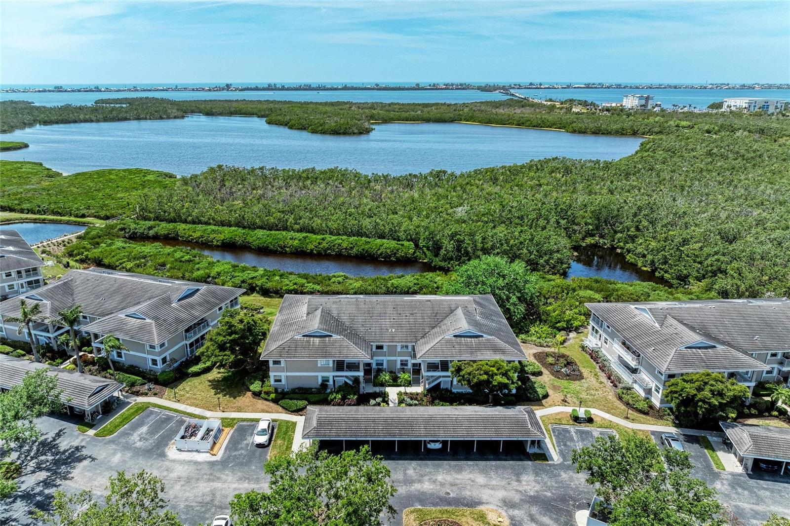 Image 40 of 66 For 628 Estuary Drive