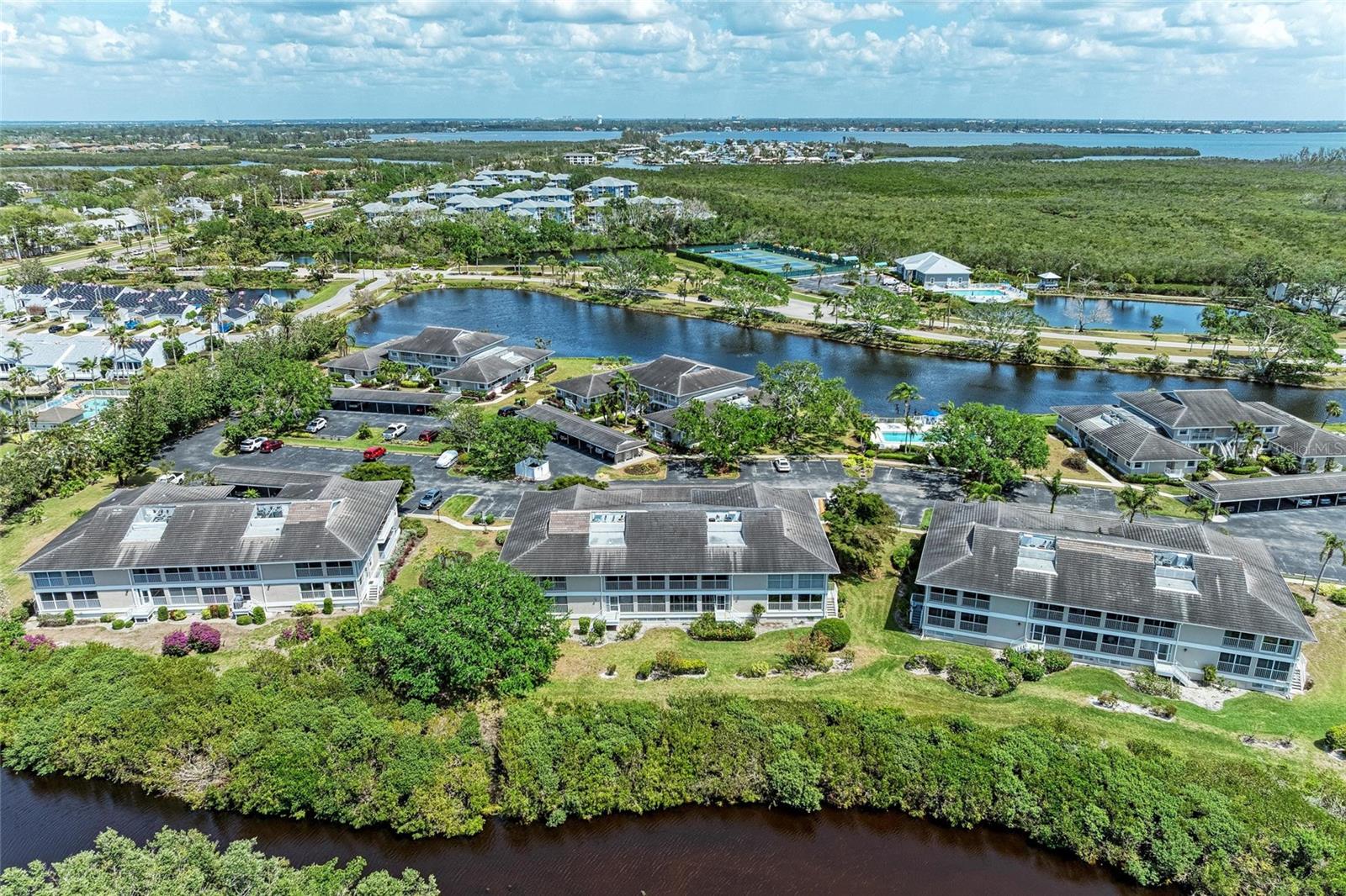 Image 41 of 66 For 628 Estuary Drive