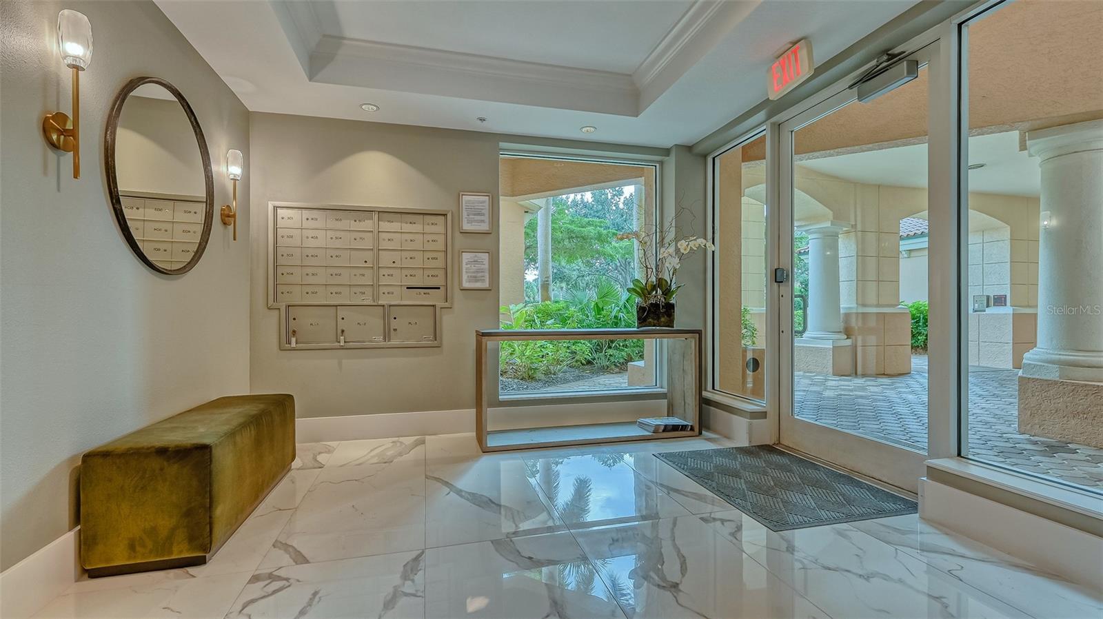 Image 3 of 100 For 401 North Point Road 404
