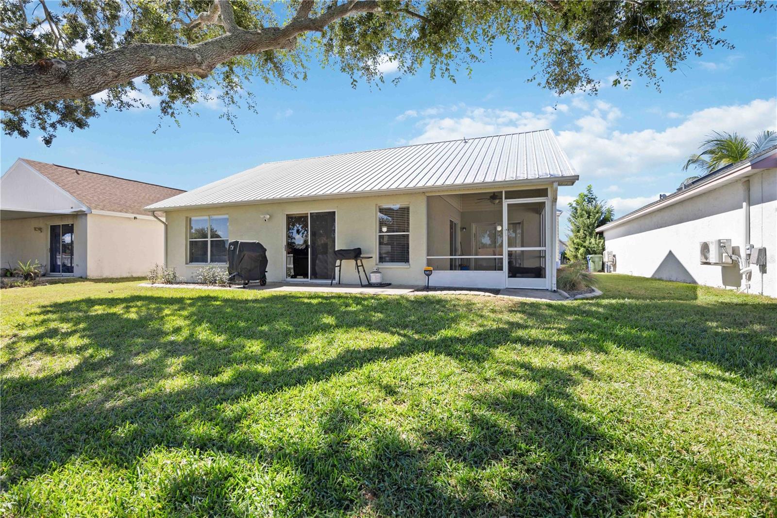 Image 22 of 30 For 3937 37th Street Court W