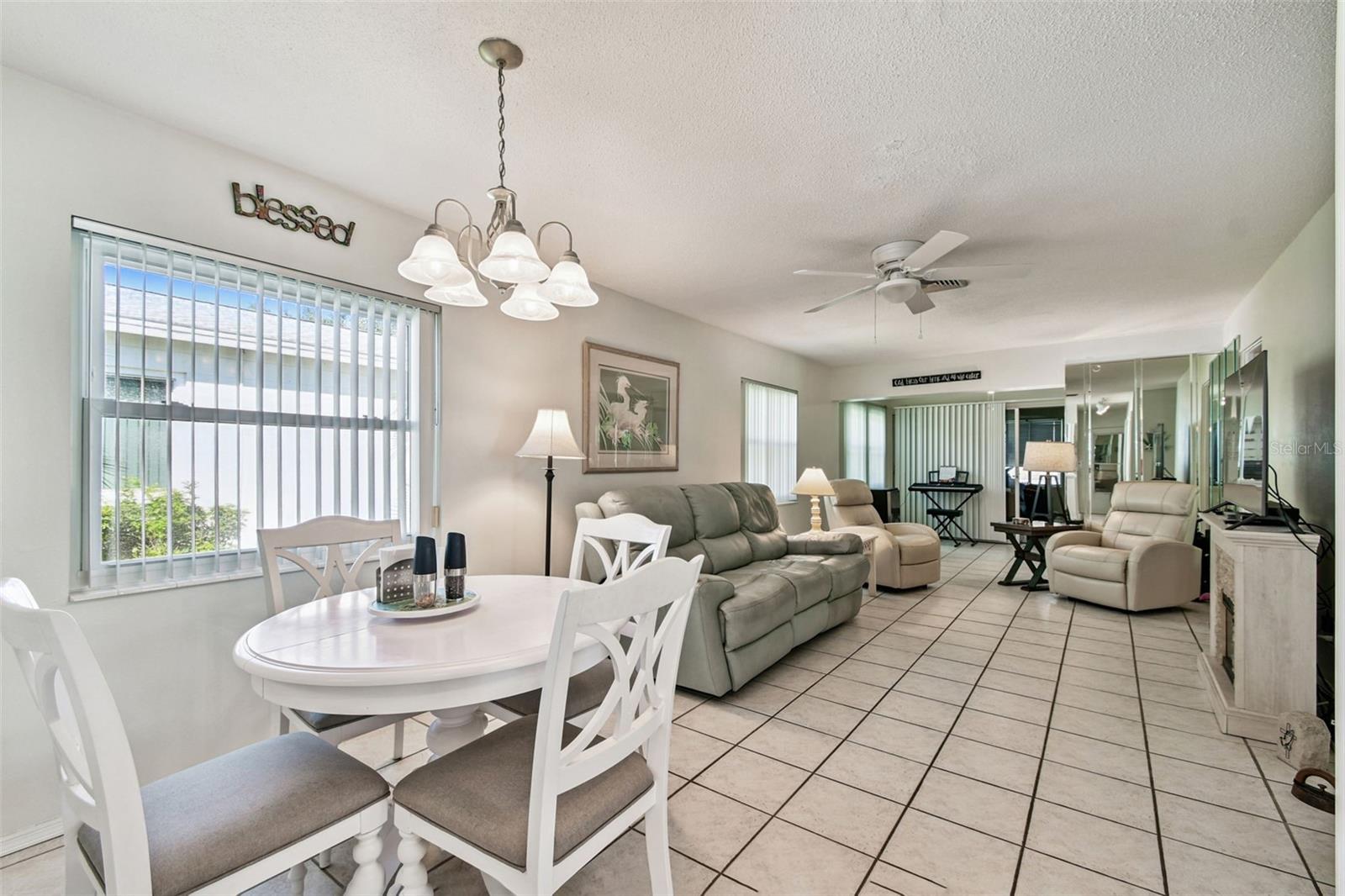 Image 14 of 52 For 6068 Arlene Way