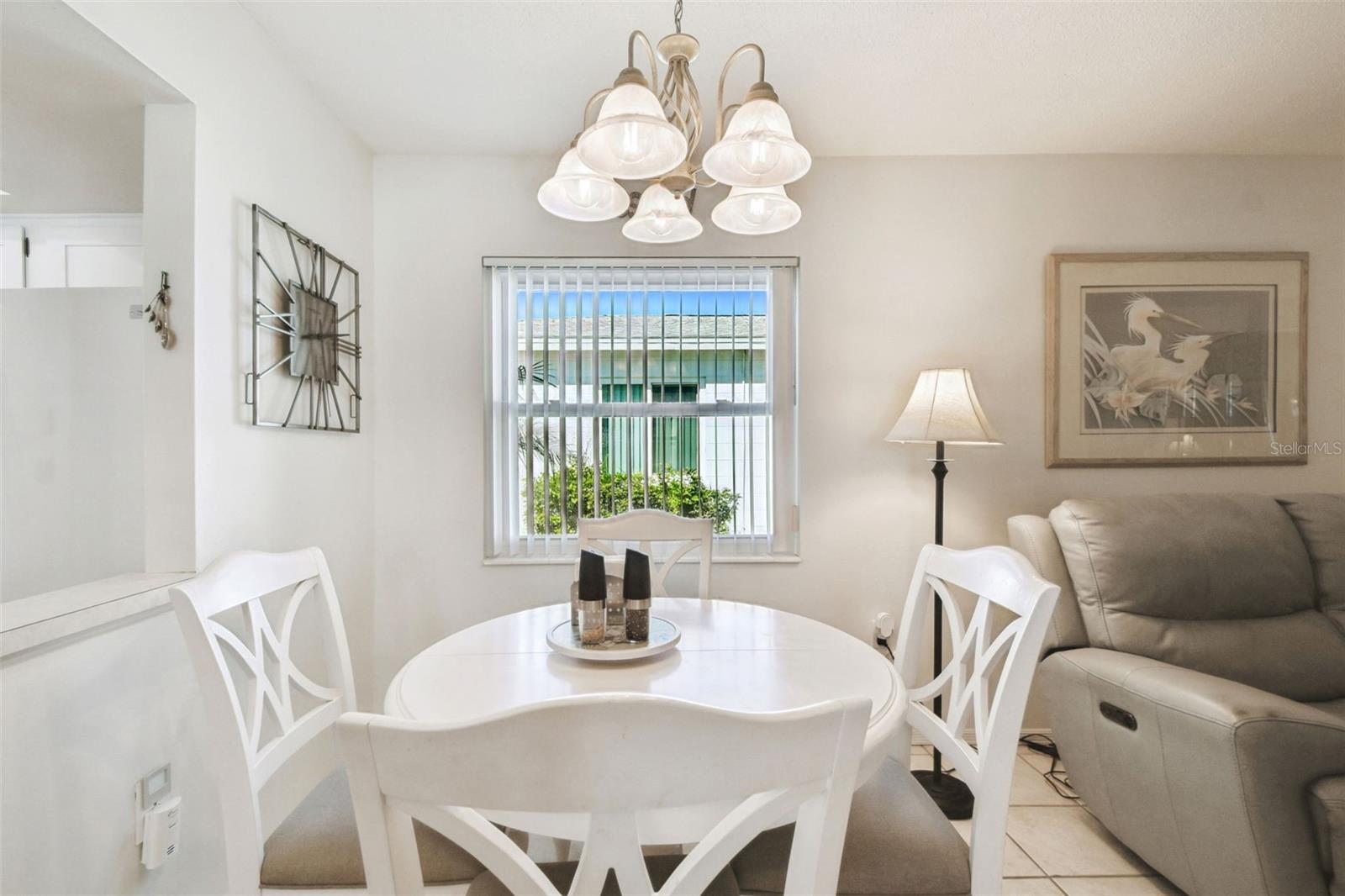 Image 15 of 52 For 6068 Arlene Way