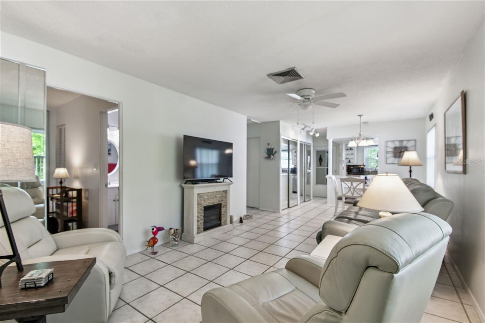 Image 16 of 52 For 6068 Arlene Way