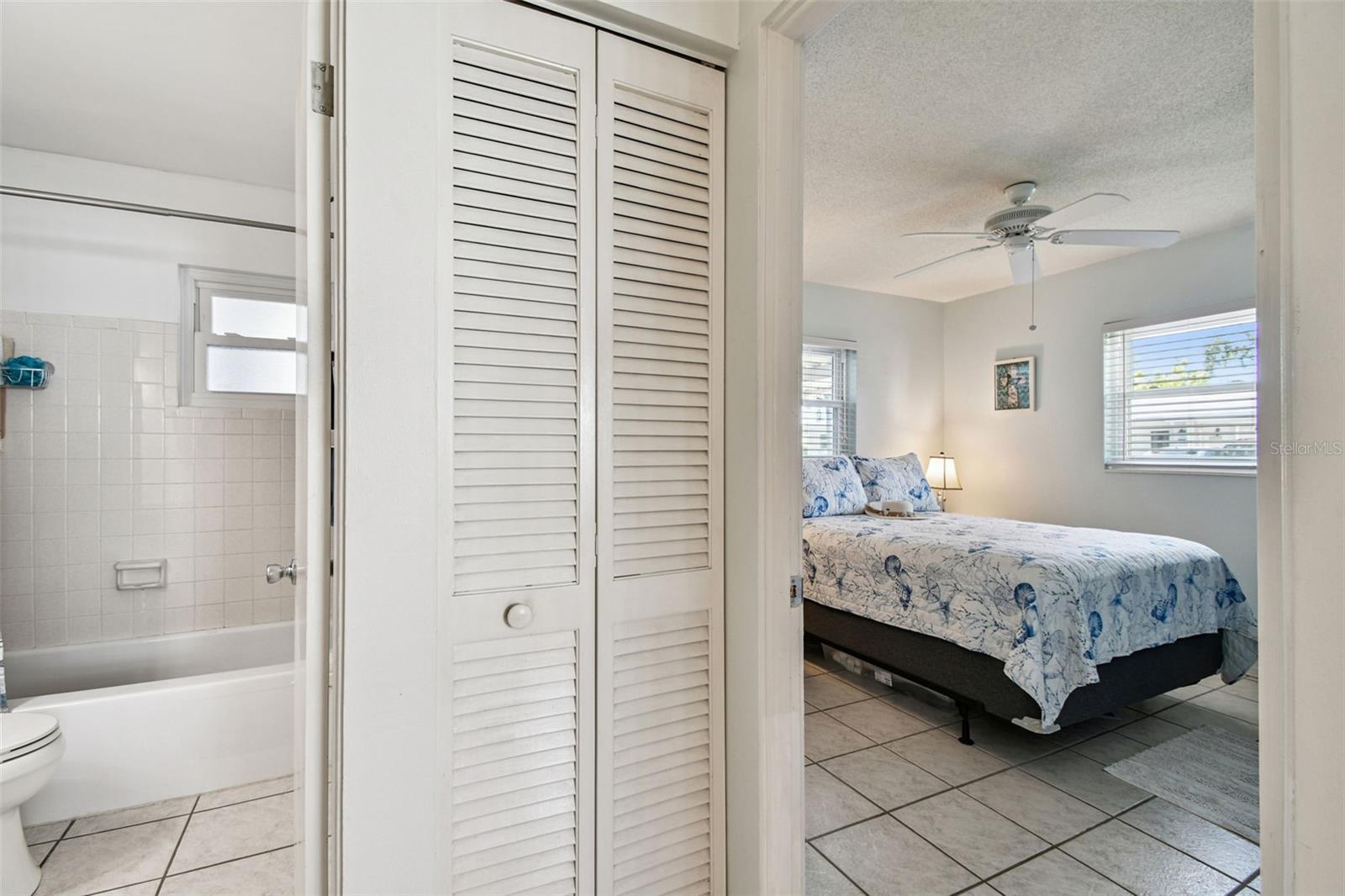 Image 21 of 52 For 6068 Arlene Way