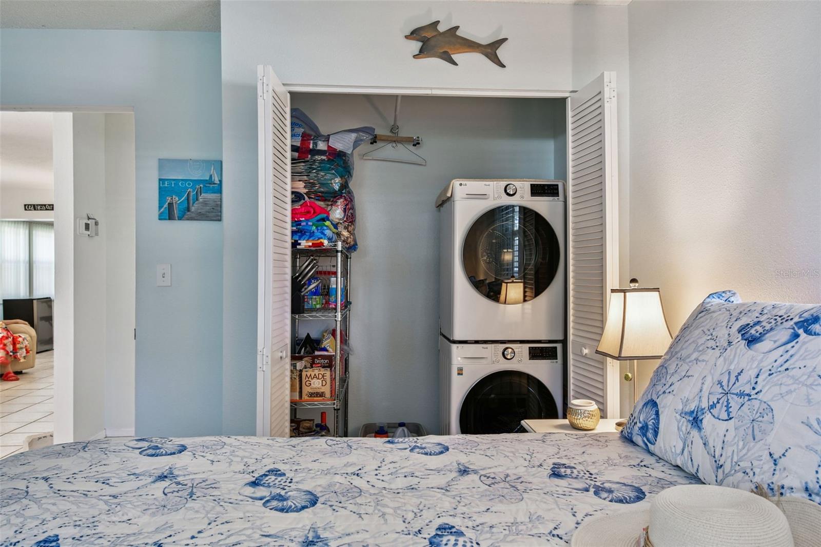 Image 23 of 52 For 6068 Arlene Way