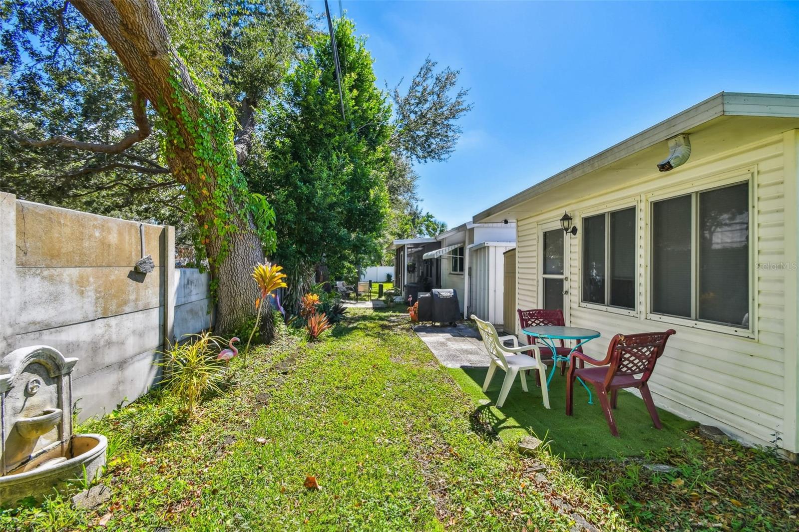 Image 31 of 52 For 6068 Arlene Way