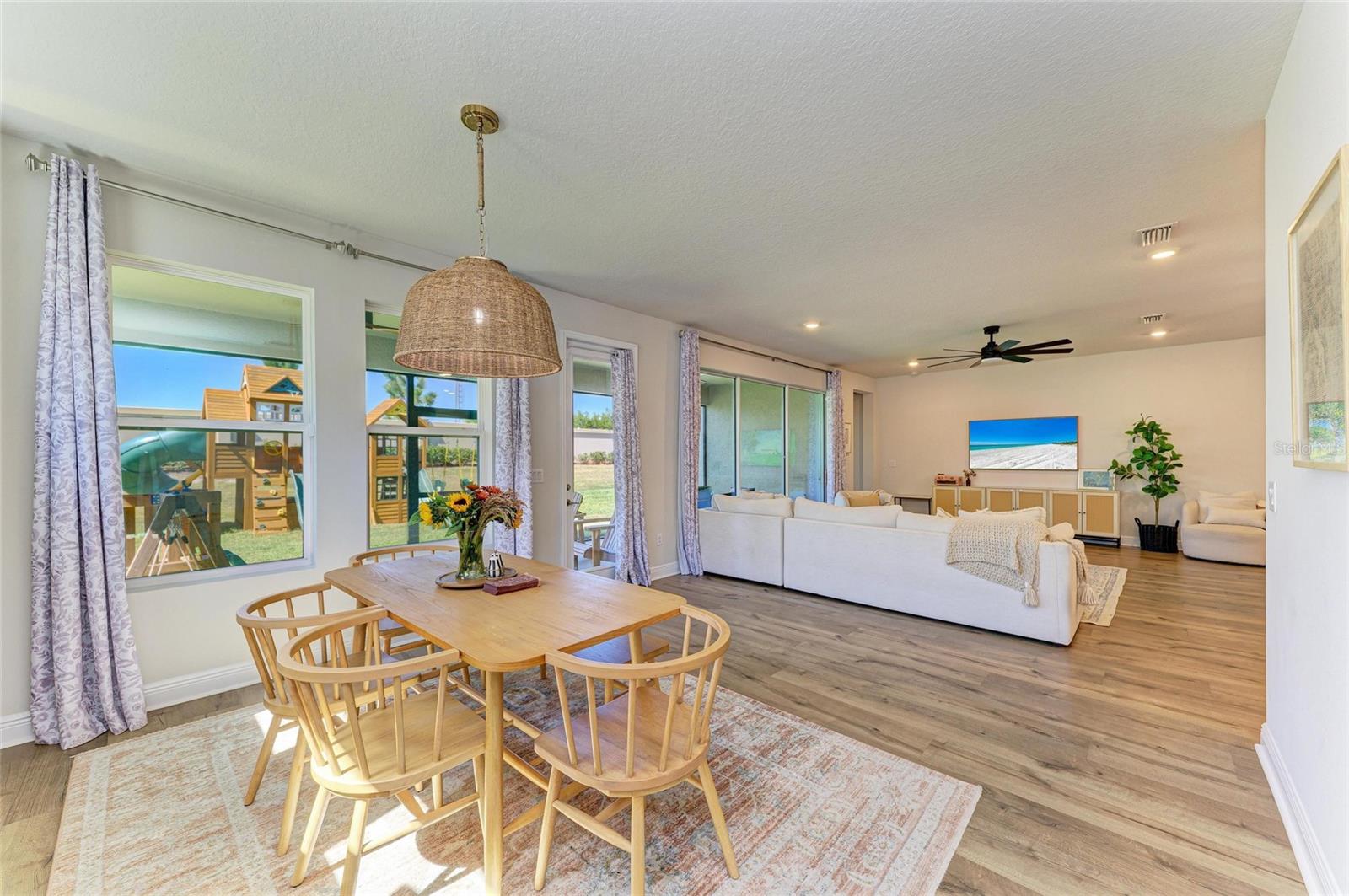 Image 19 of 59 For 8318 Abalone Loop