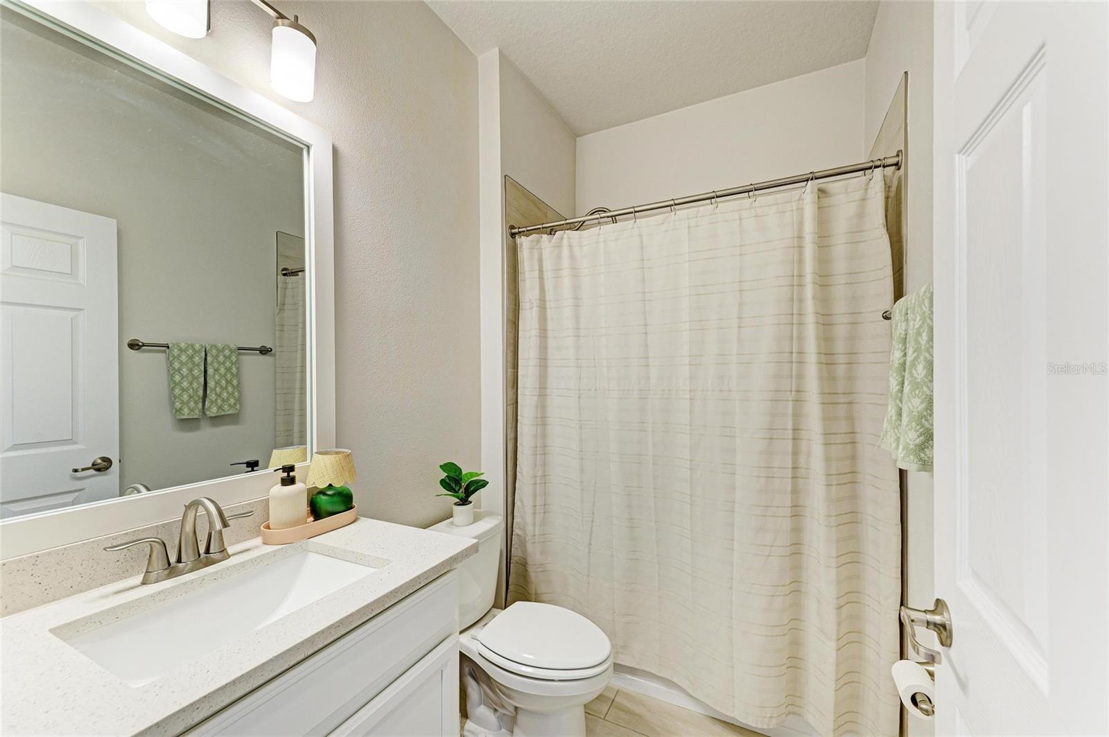 Image 33 of 59 For 8318 Abalone Loop