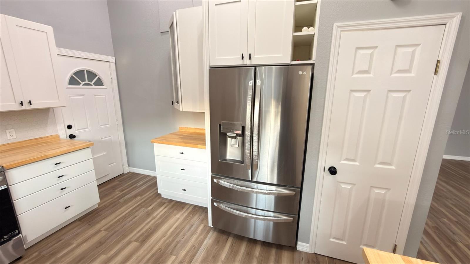 Image 10 of 46 For 14740 Johns Road