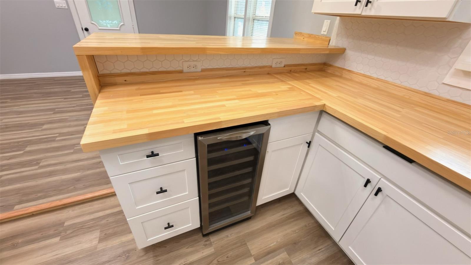 Image 11 of 46 For 14740 Johns Road