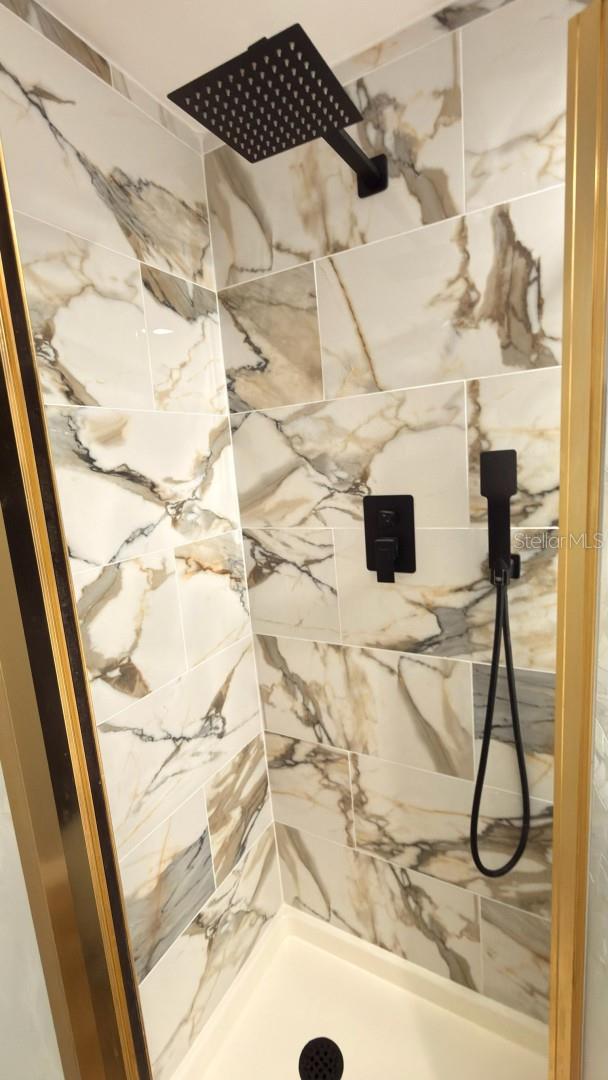 Image 19 of 46 For 14740 Johns Road