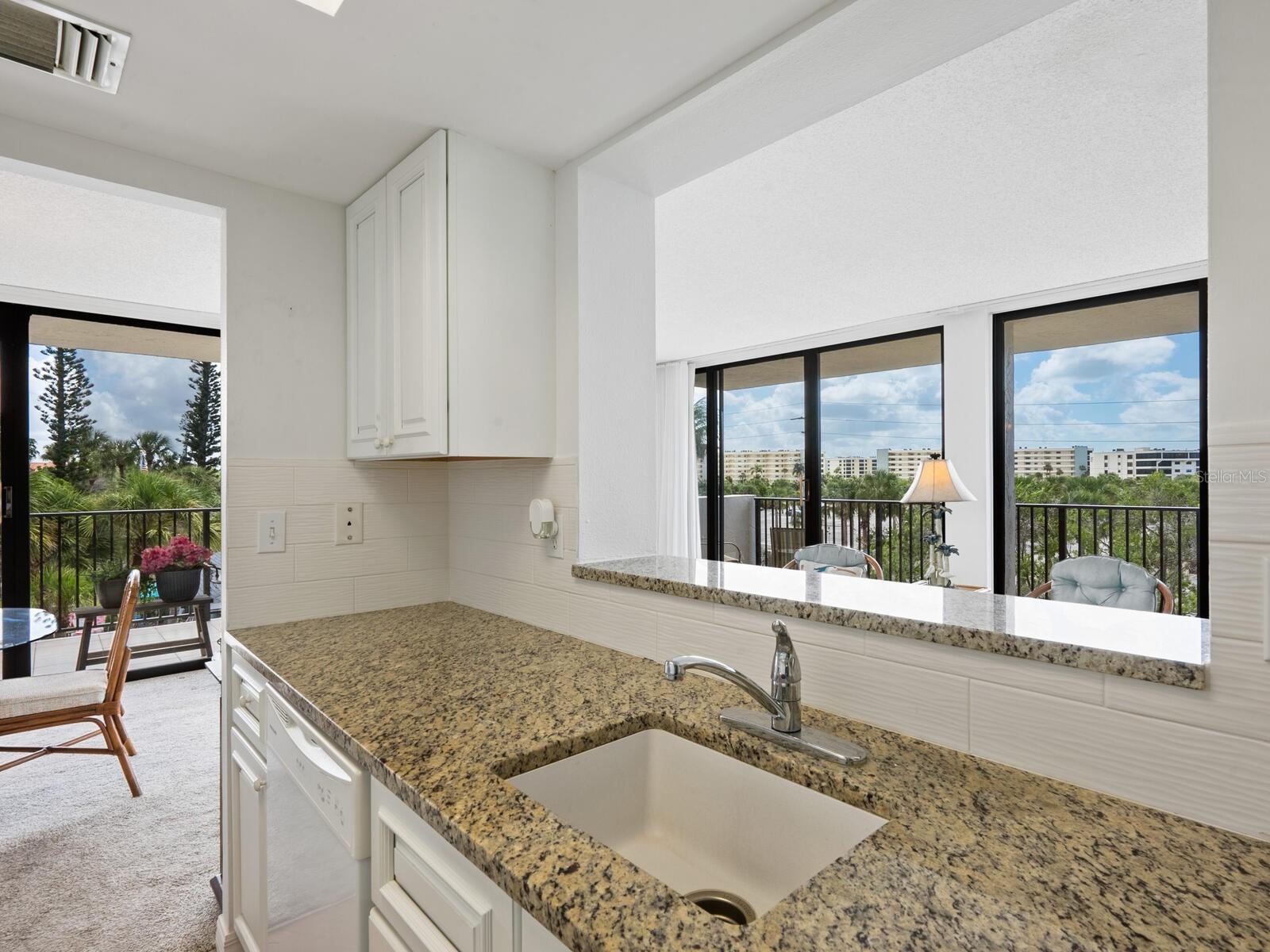 Image 21 of 47 For 1055 Beach Road Road B204