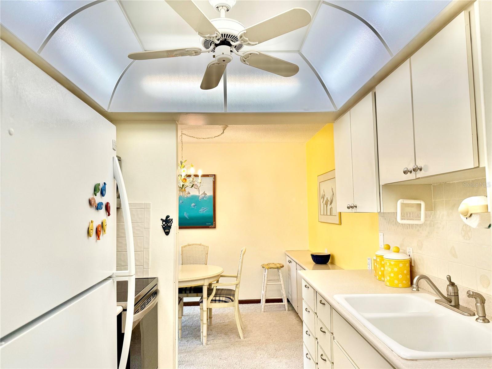 Image 11 of 34 For 5808 Gulf Drive 203