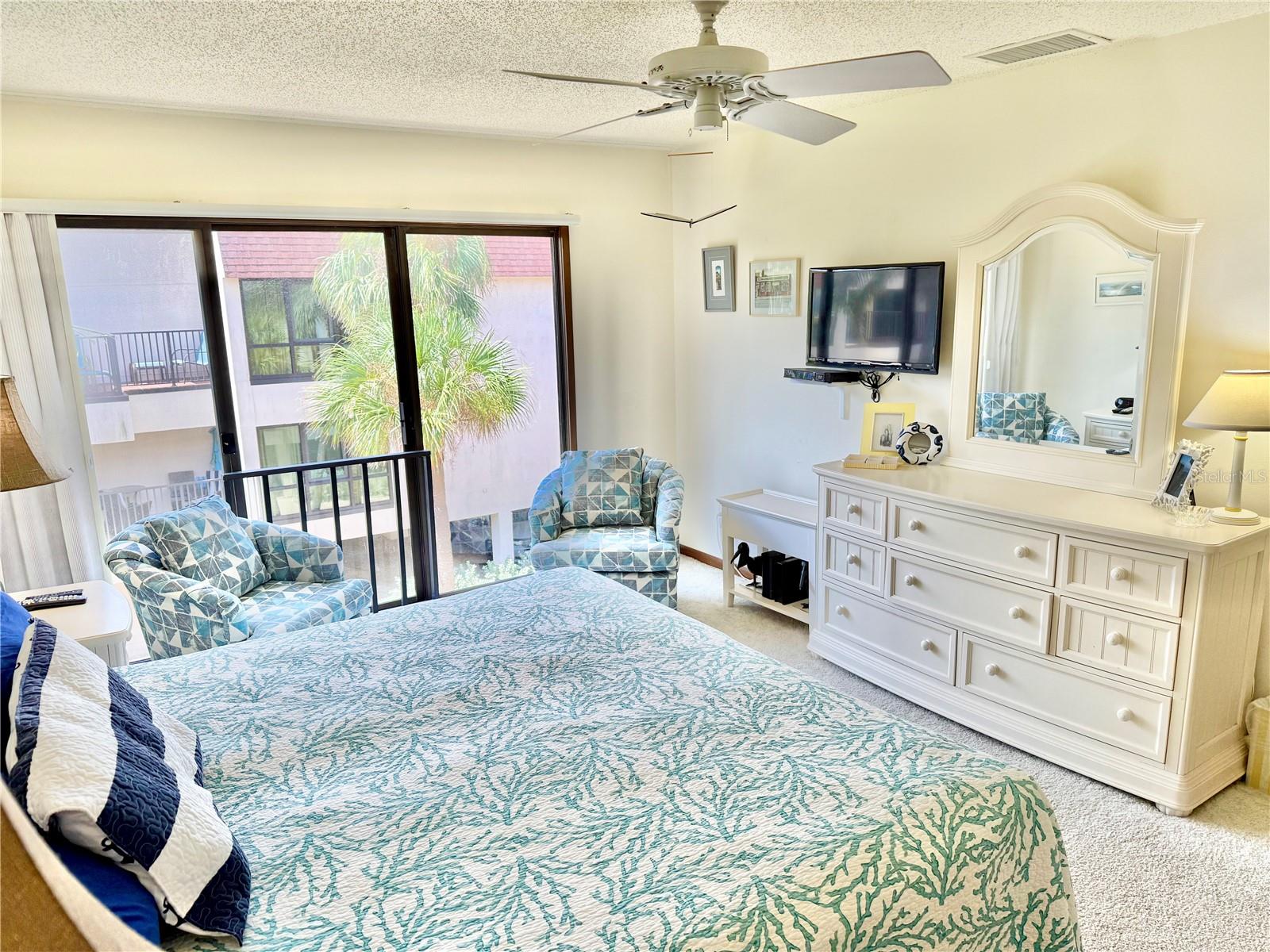 Image 13 of 34 For 5808 Gulf Drive 203