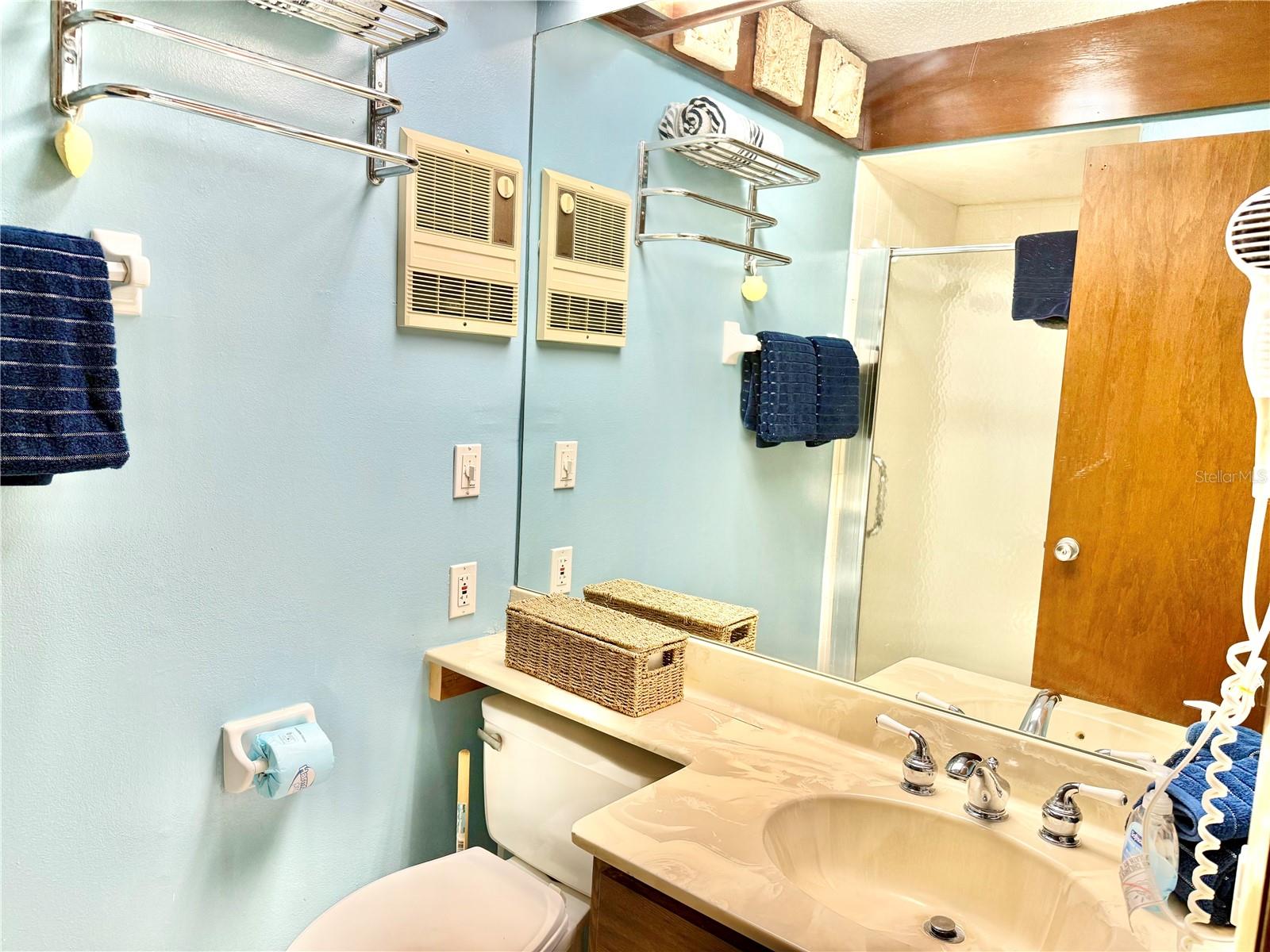 Image 16 of 34 For 5808 Gulf Drive 203