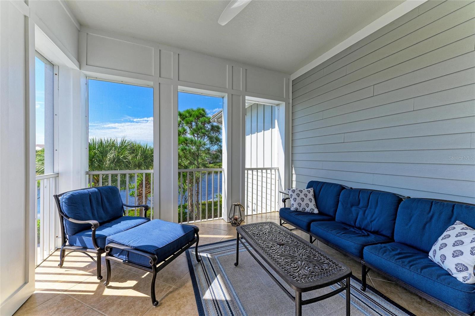 Image 17 of 88 For 308 Sapphire Lake Drive 202