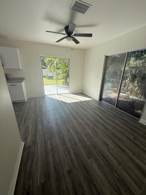 Image 18 of 21 For 3217 Avenue A W