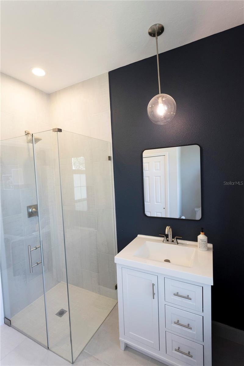 Image 20 of 25 For 7250 Alicante Drive 5