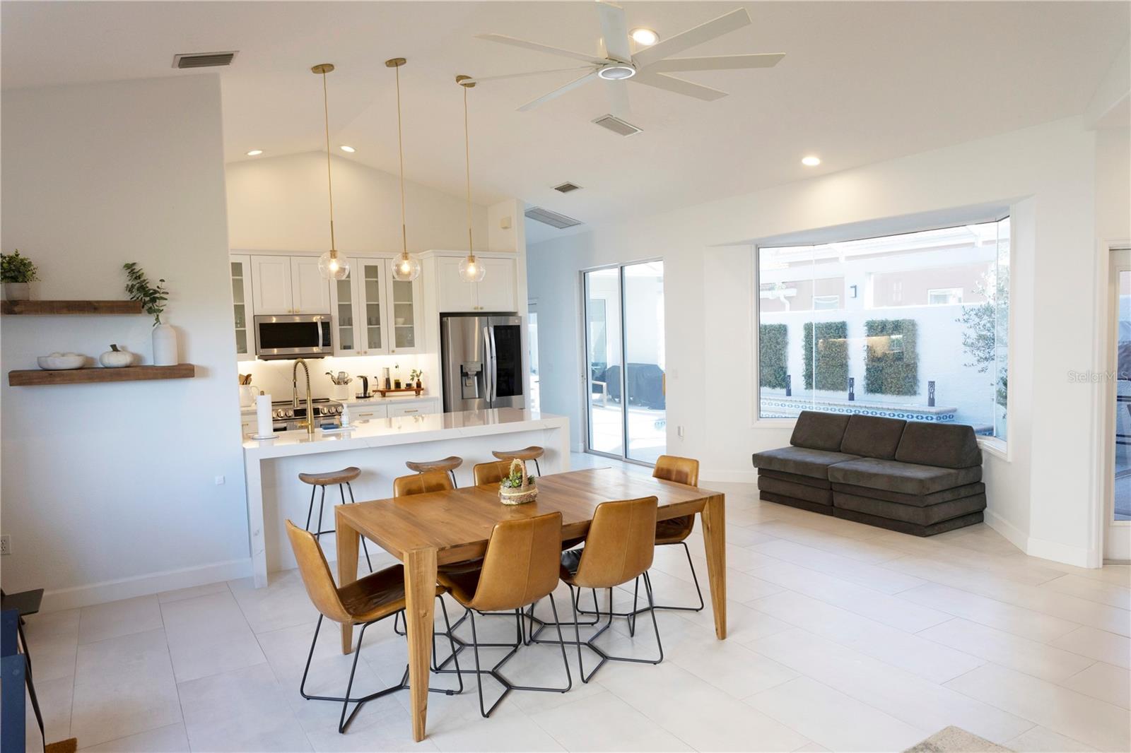 Image 5 of 25 For 7250 Alicante Drive 5