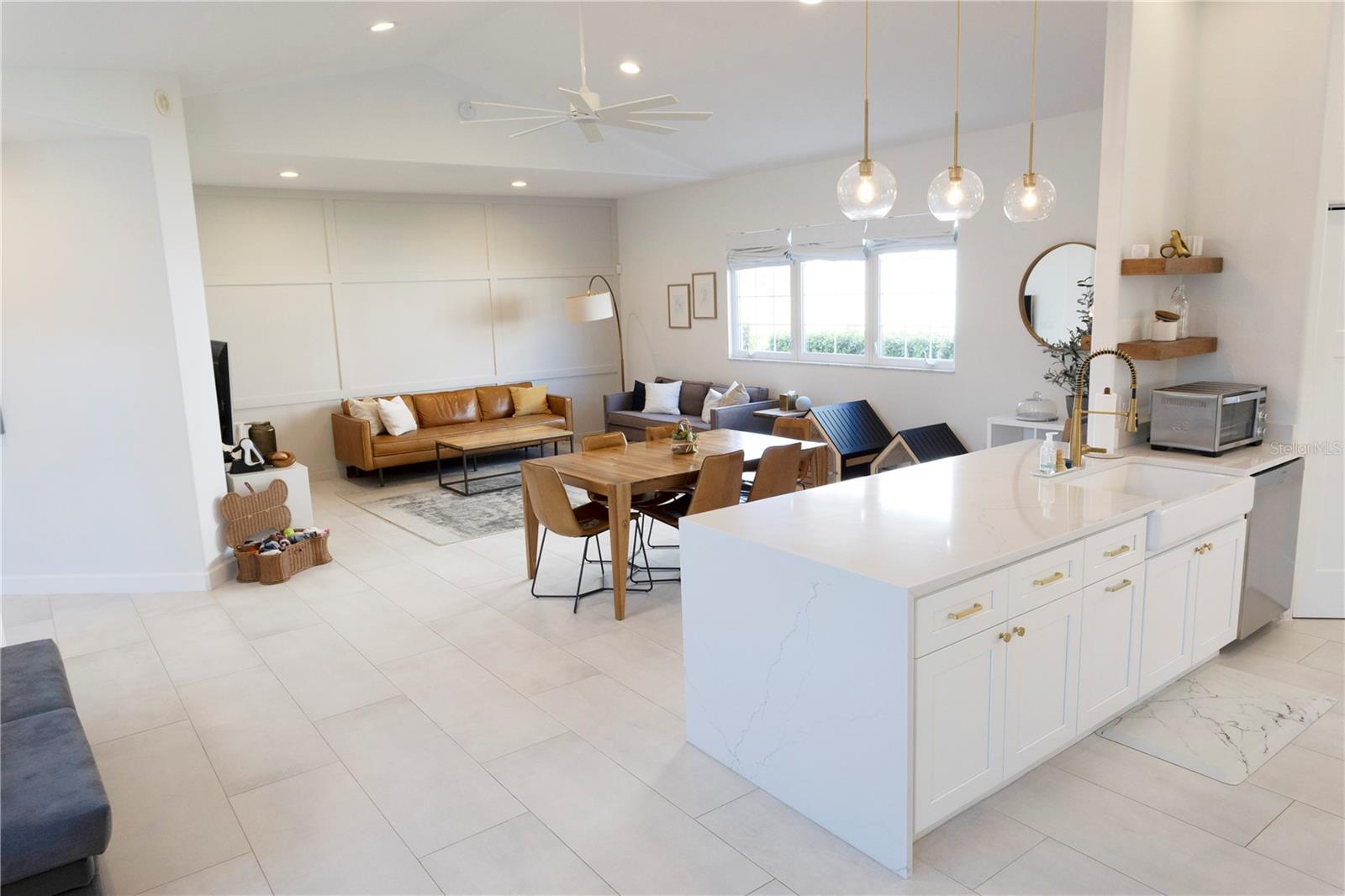 Image 6 of 25 For 7250 Alicante Drive 5