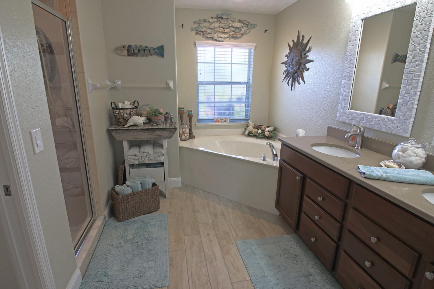 Image 27 of 70 For 1372 Vendome Terrace