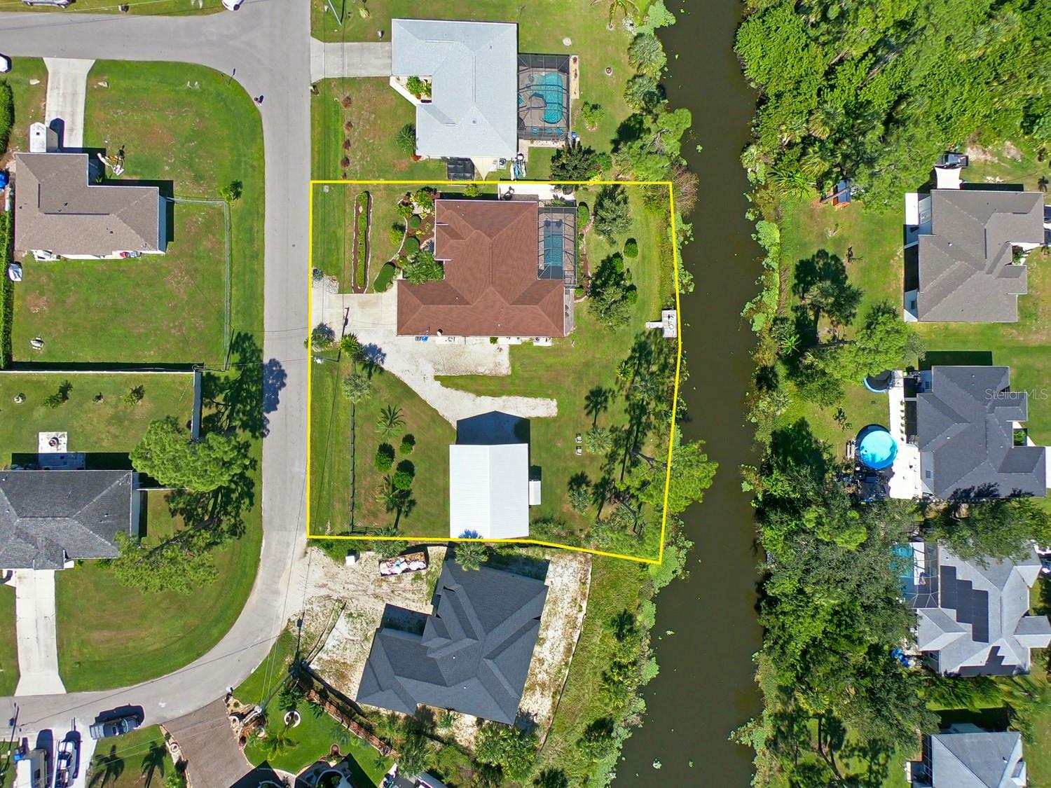 Image 62 of 70 For 1372 Vendome Terrace