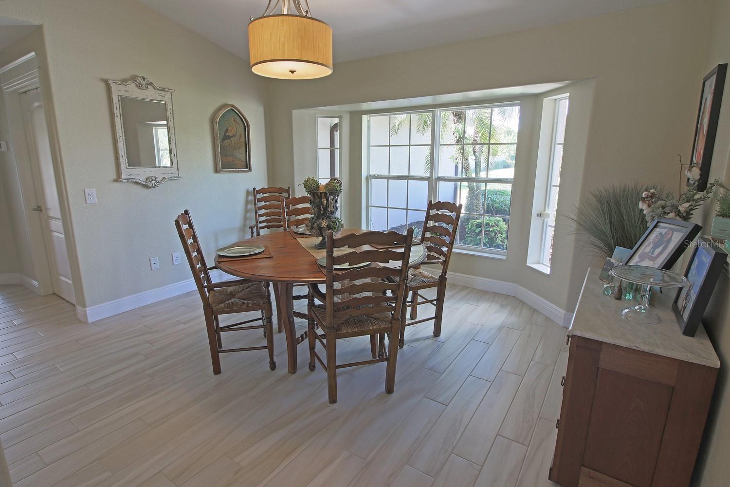 Image 9 of 70 For 1372 Vendome Terrace