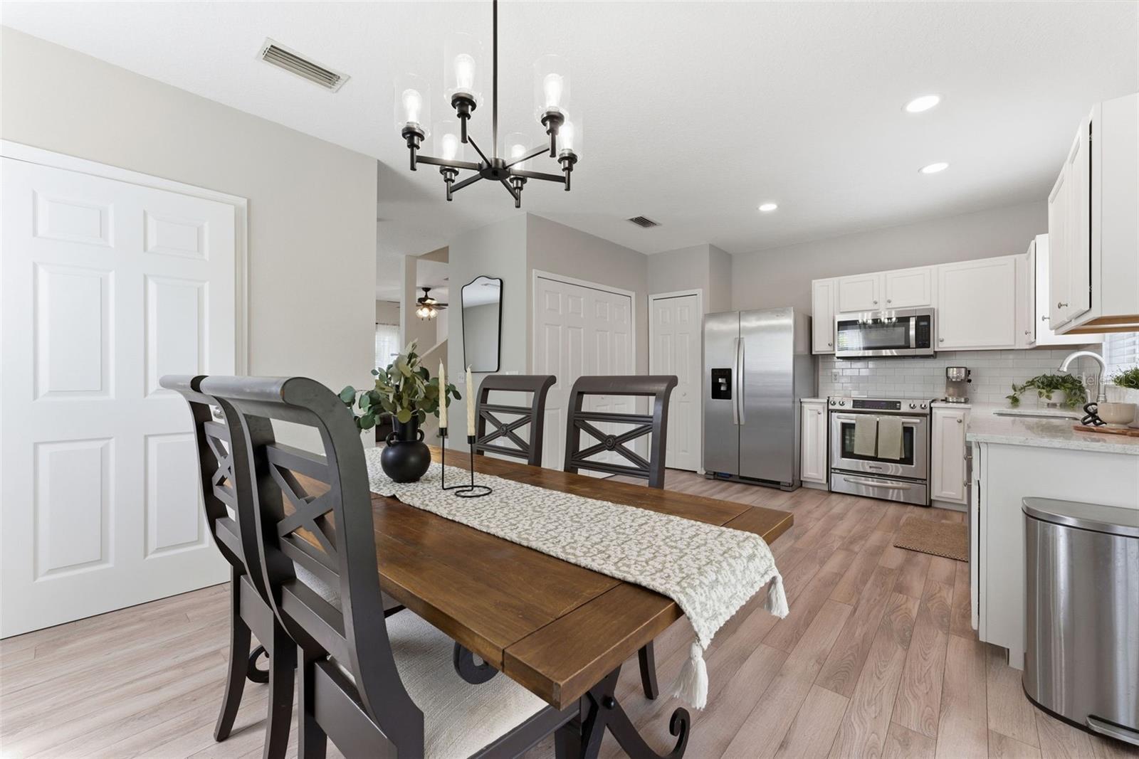 Image 13 of 32 For 6221 Flagfish Court 105