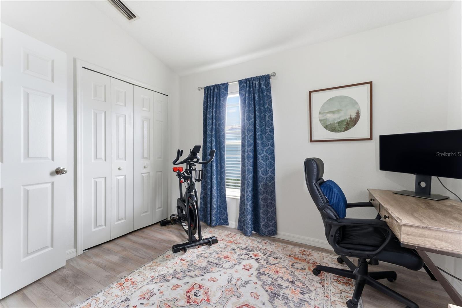 Image 20 of 32 For 6221 Flagfish Court 105