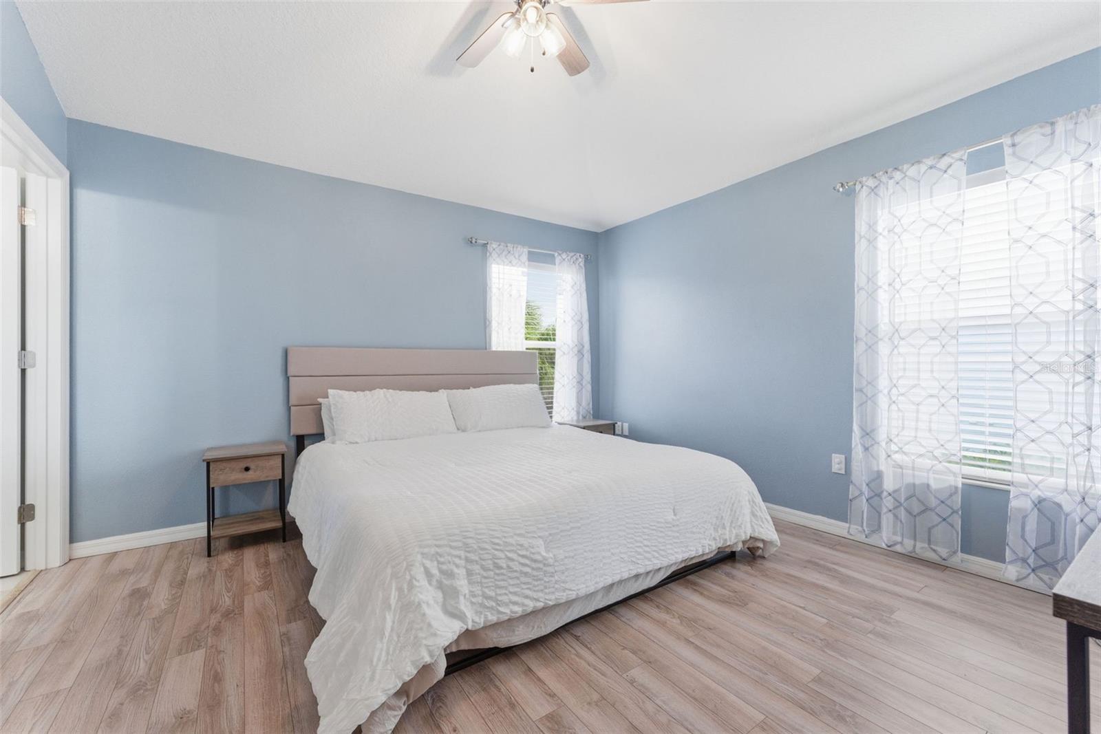 Image 23 of 32 For 6221 Flagfish Court 105