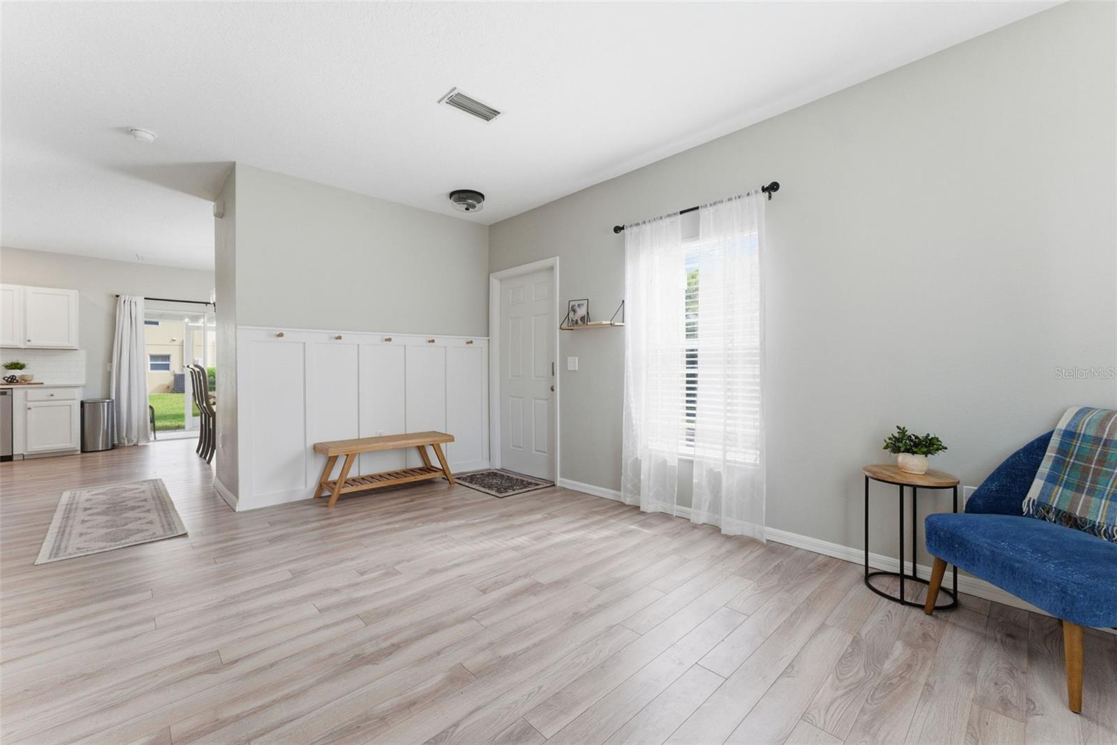 Image 6 of 32 For 6221 Flagfish Court 105