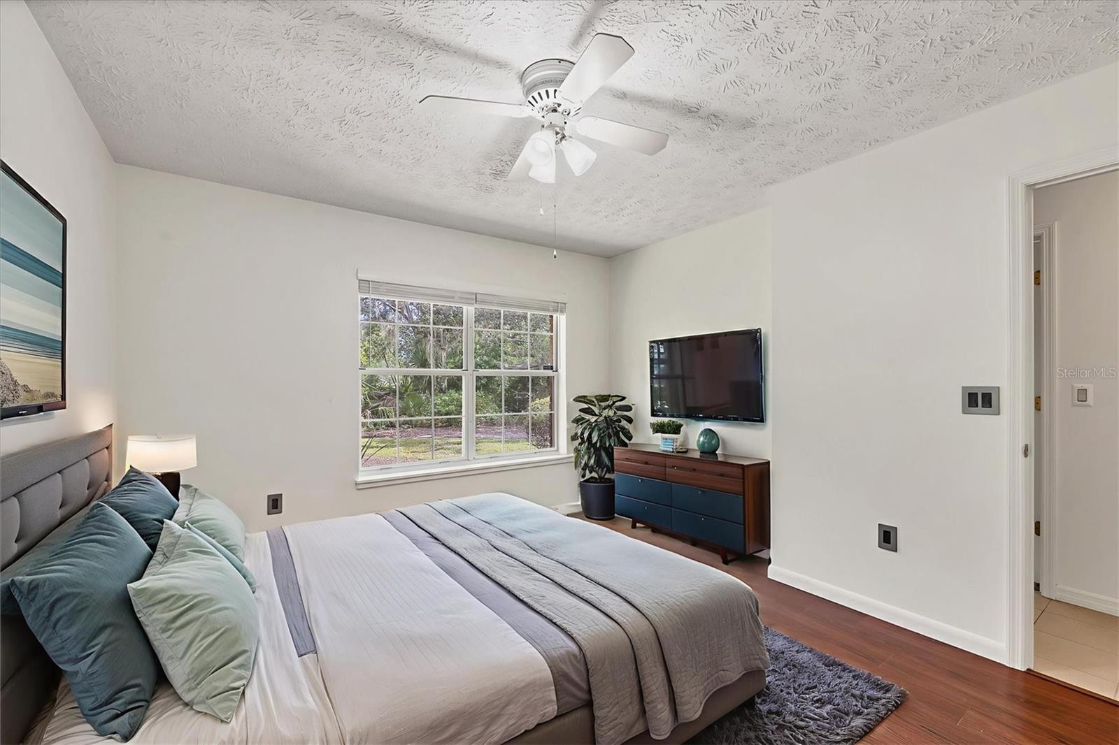 Image 39 of 59 For 1102 134th Street E