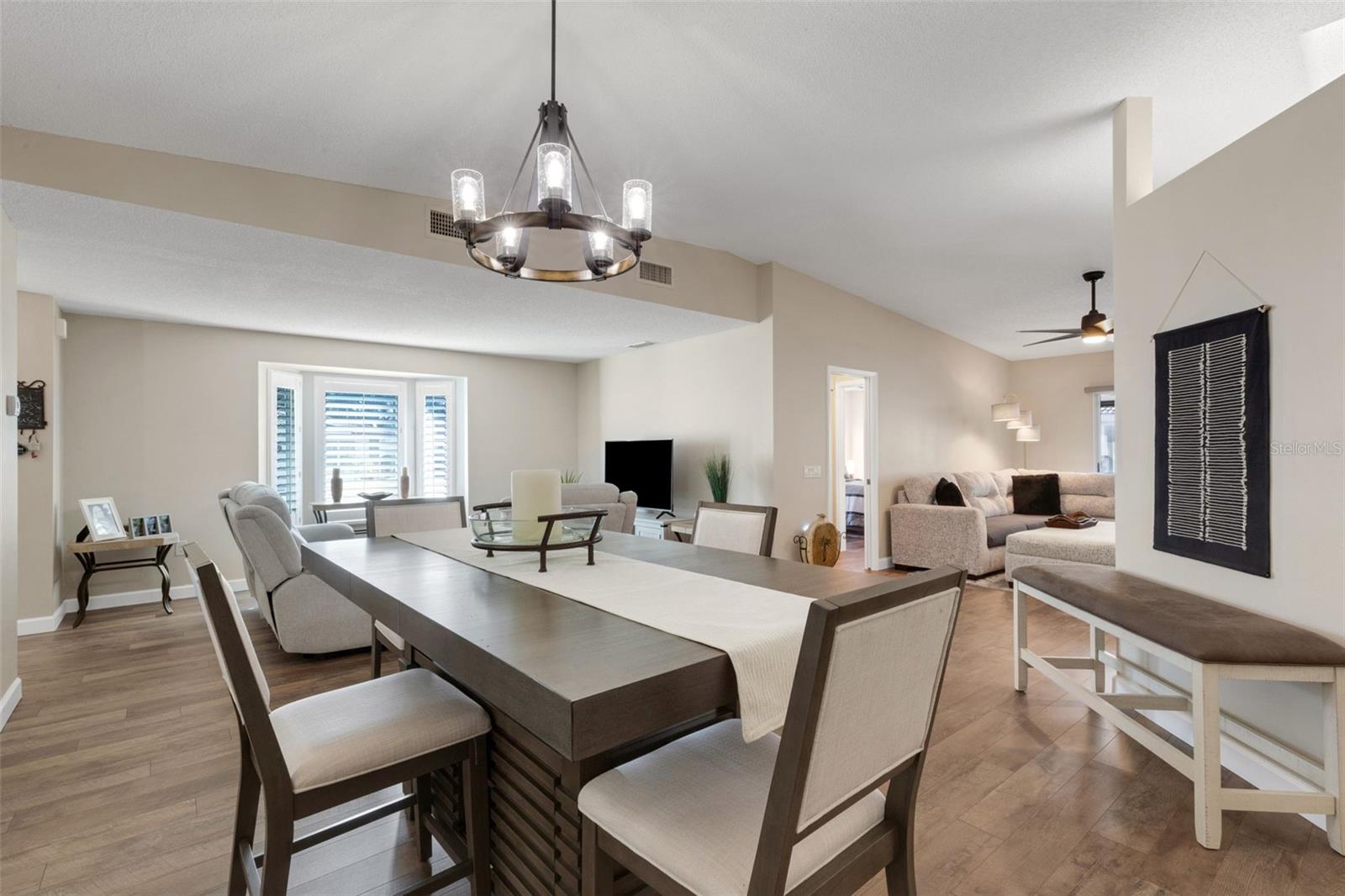 Image 10 of 50 For 5621 Garden Lakes Palm