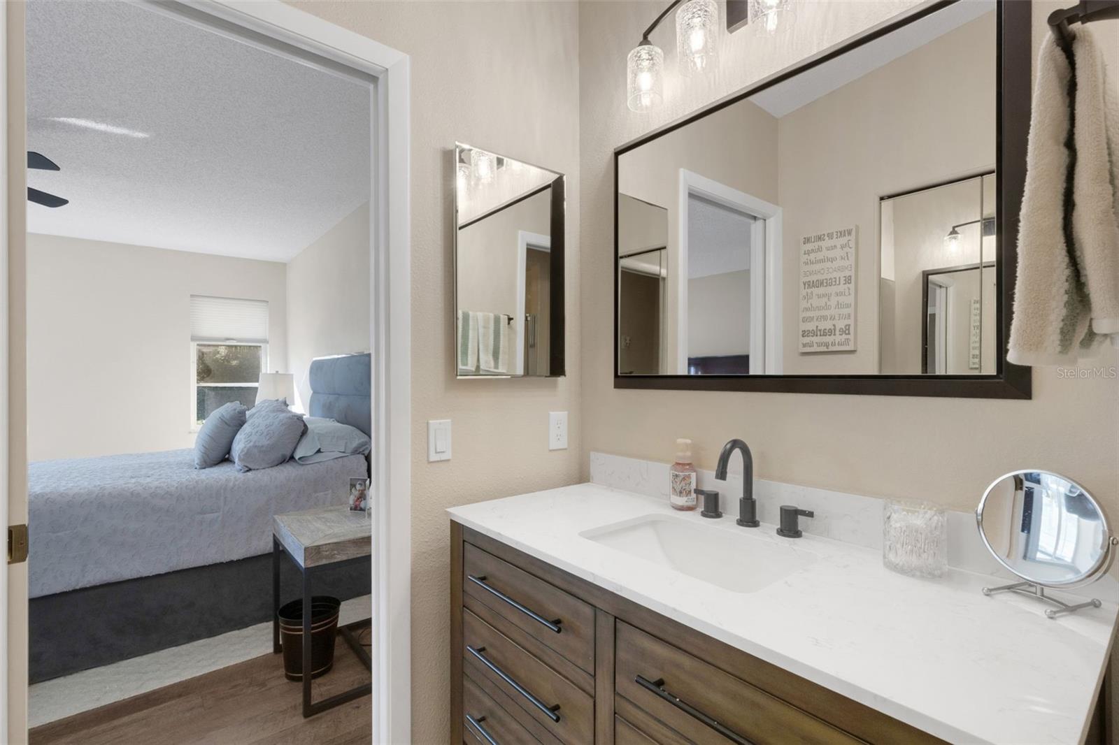 Image 31 of 50 For 5621 Garden Lakes Palm