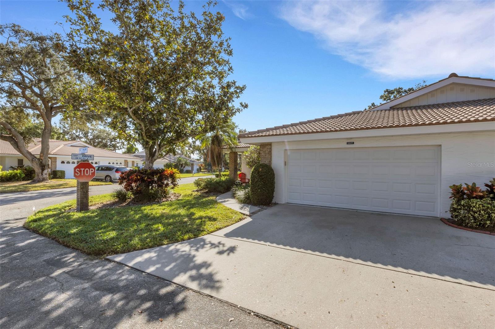 Image 42 of 50 For 5621 Garden Lakes Palm