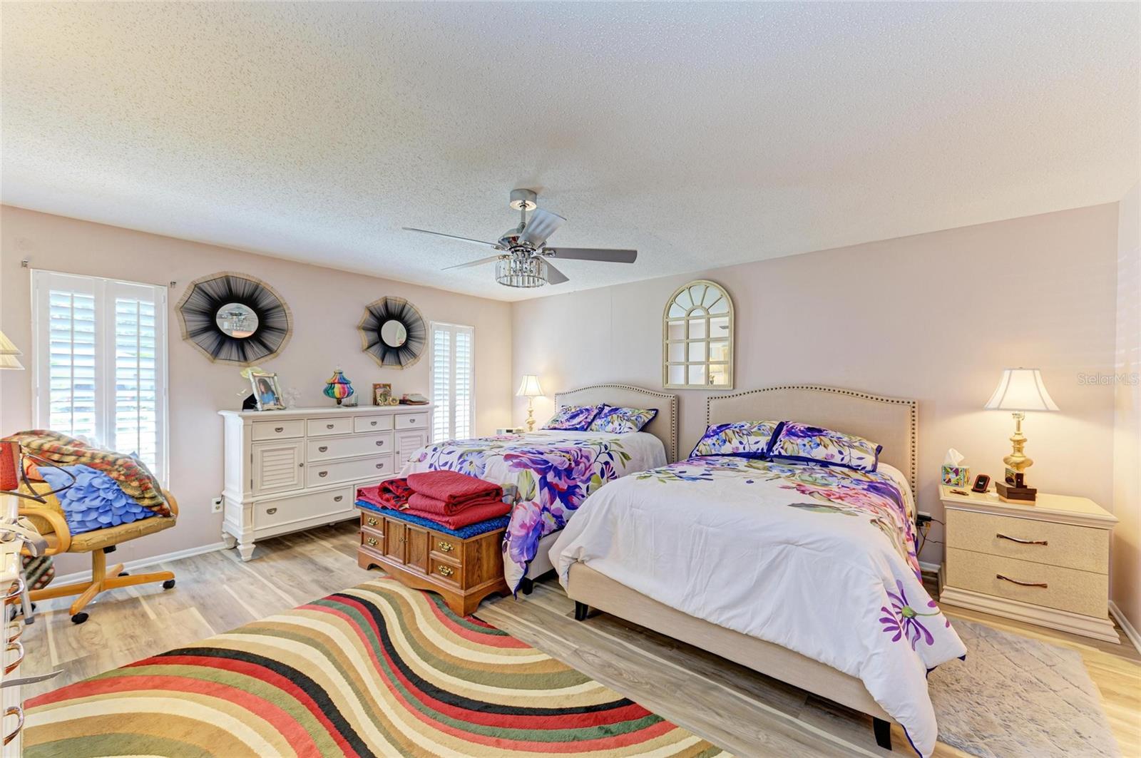 Image 21 of 38 For 7287 Eleanor Circle