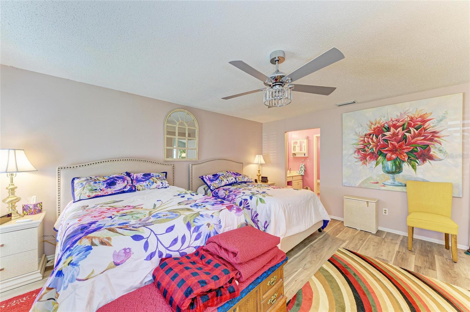 Image 22 of 38 For 7287 Eleanor Circle