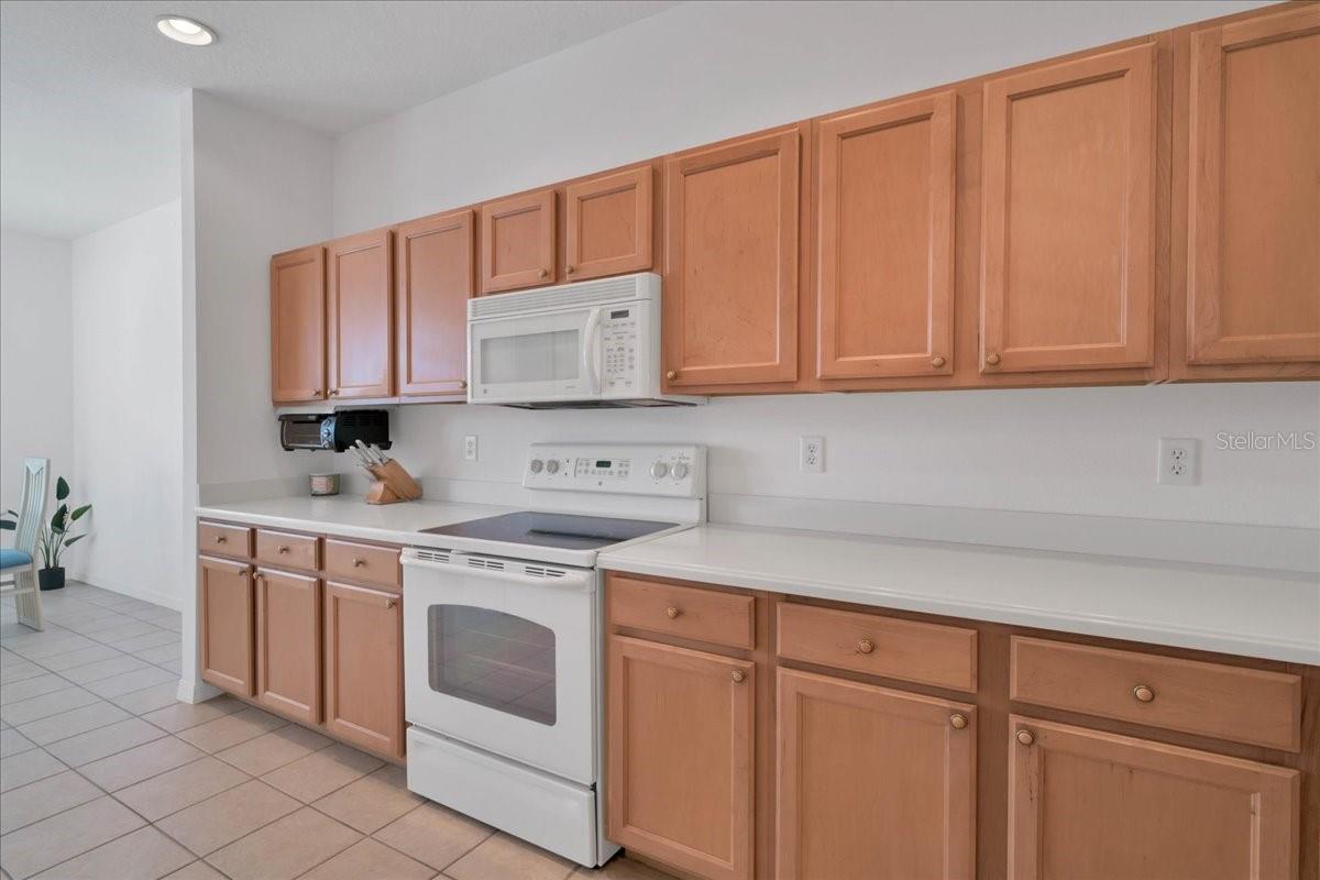 Image 7 of 35 For 4181 Lenox Boulevard