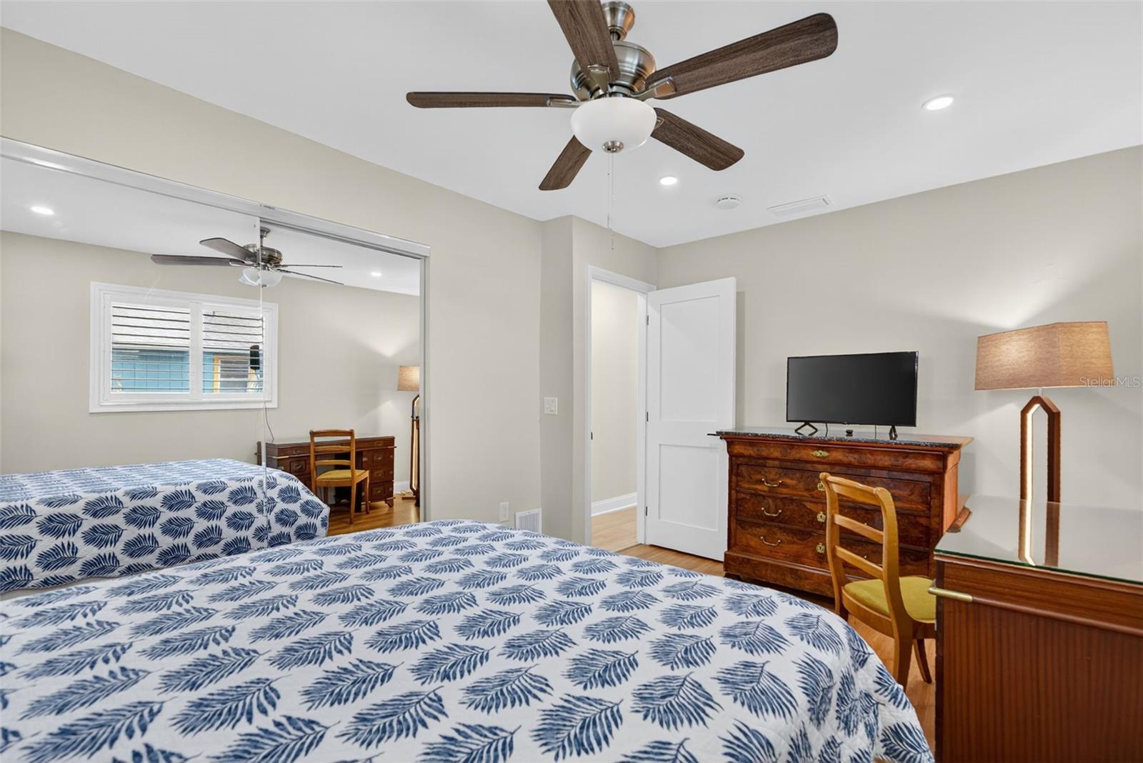 Image 31 of 80 For 2915 Avenue C