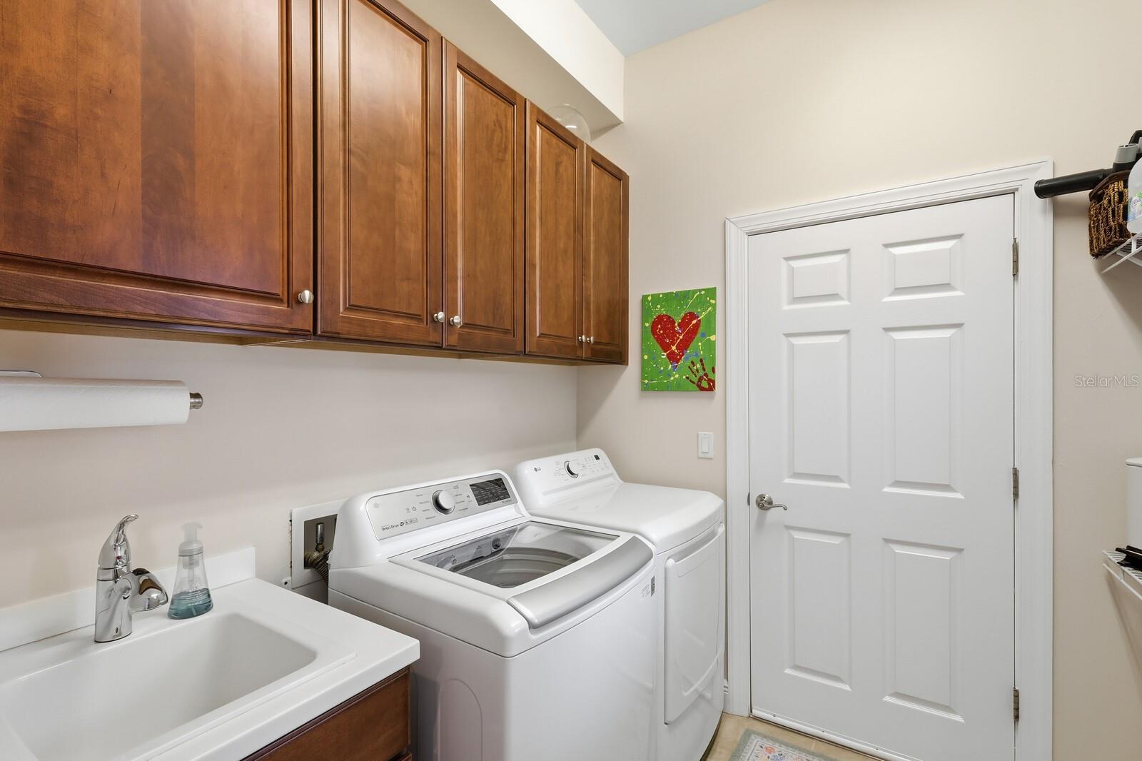 Image 23 of 89 For 1250 Tidewater Court