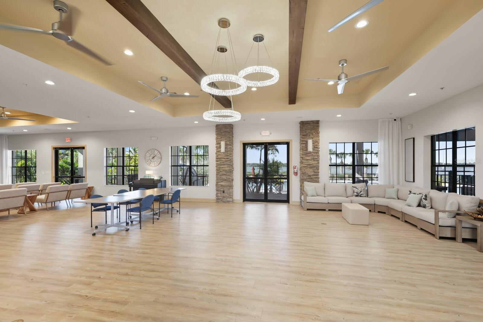 Image 57 of 89 For 1250 Tidewater Court